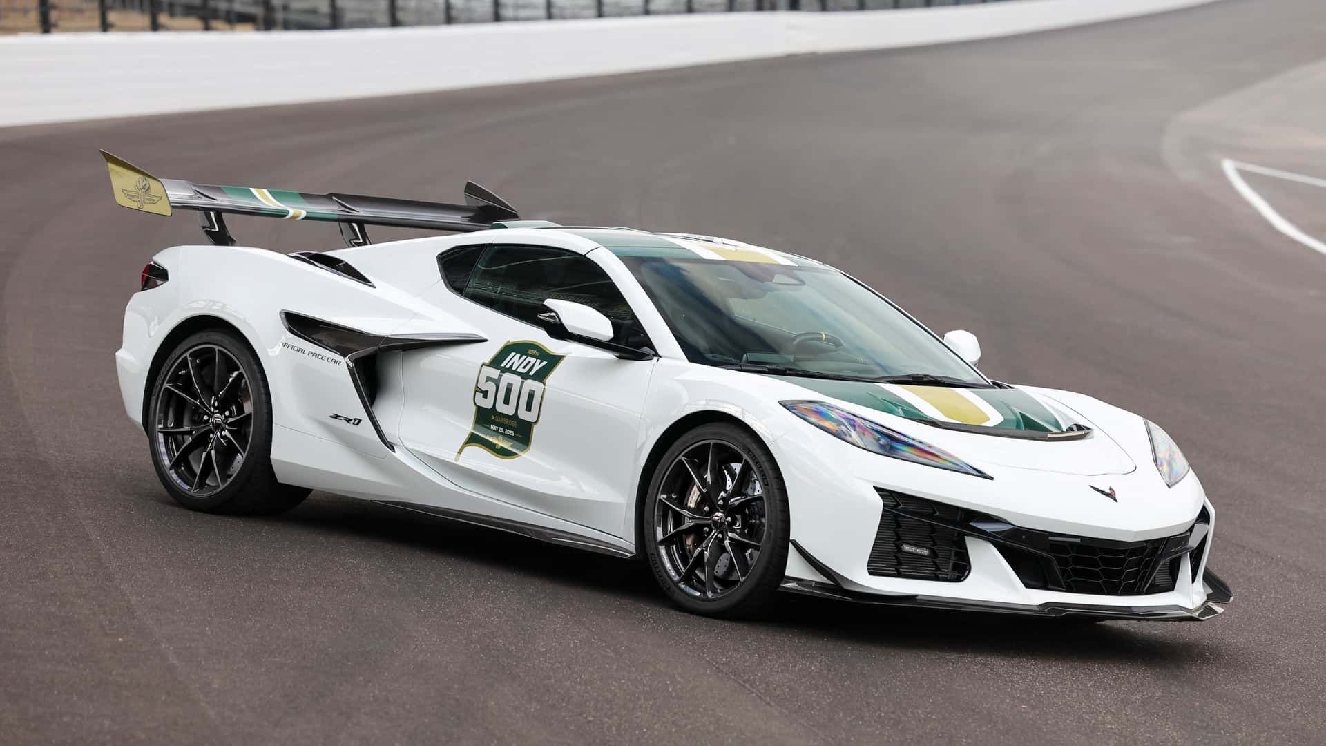 2025-chevrolet-corvette-zr1-indy-500