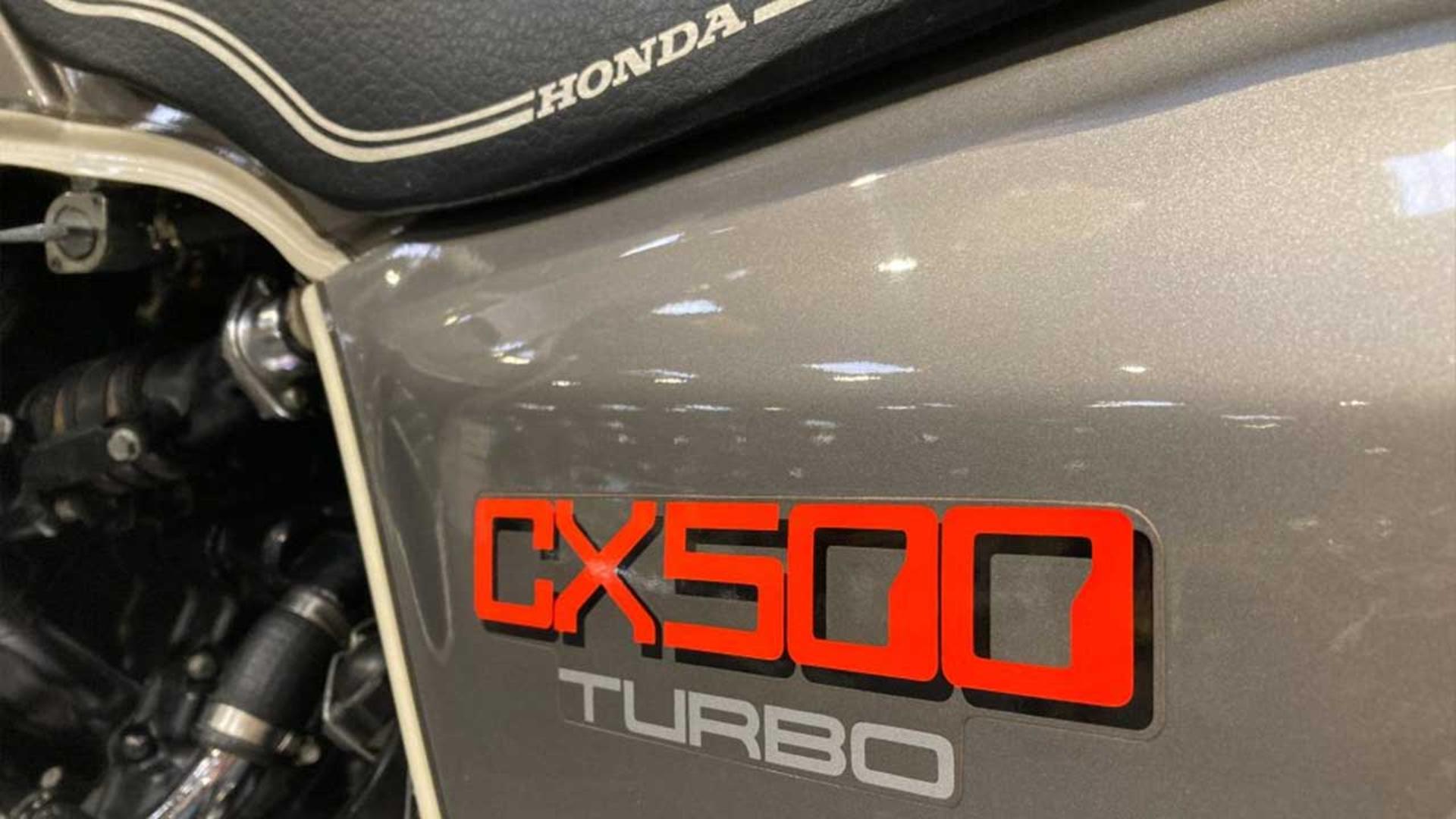 Honda-CX500-Turbo-2