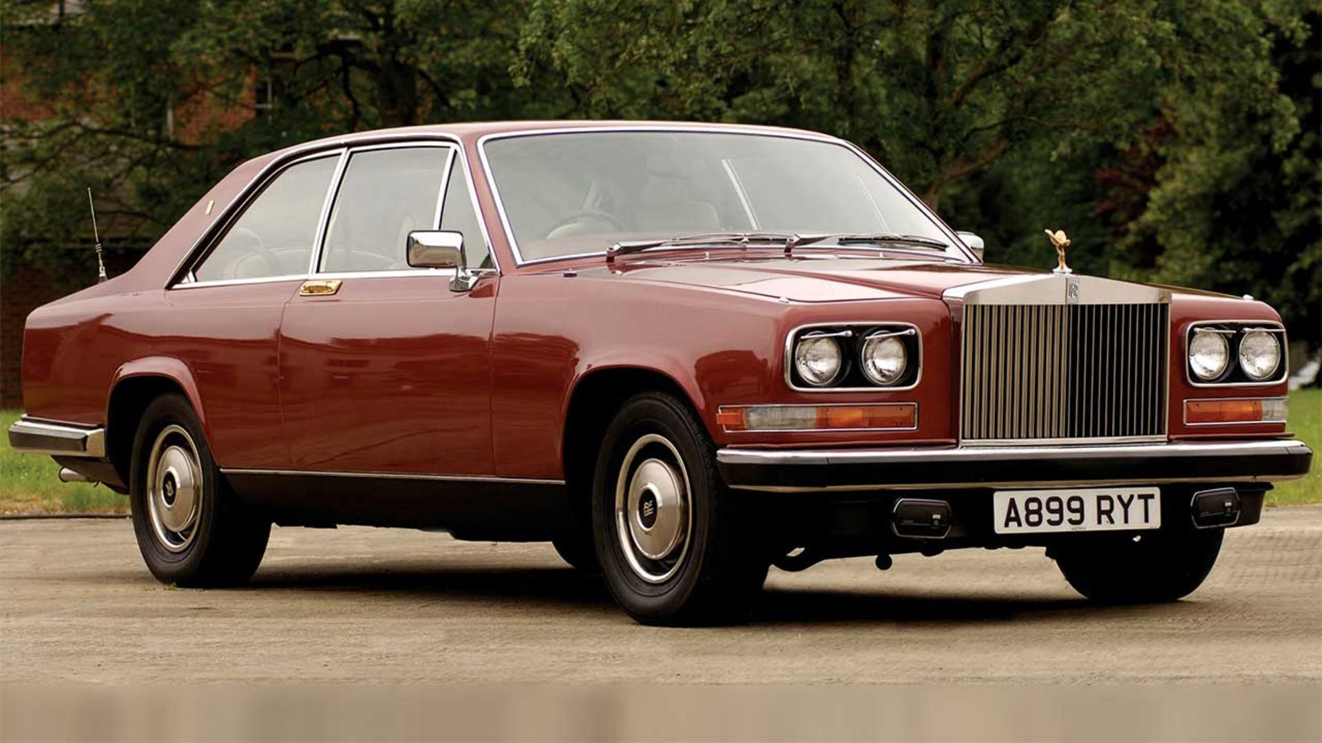 Rolls-Royce-Camargue-1