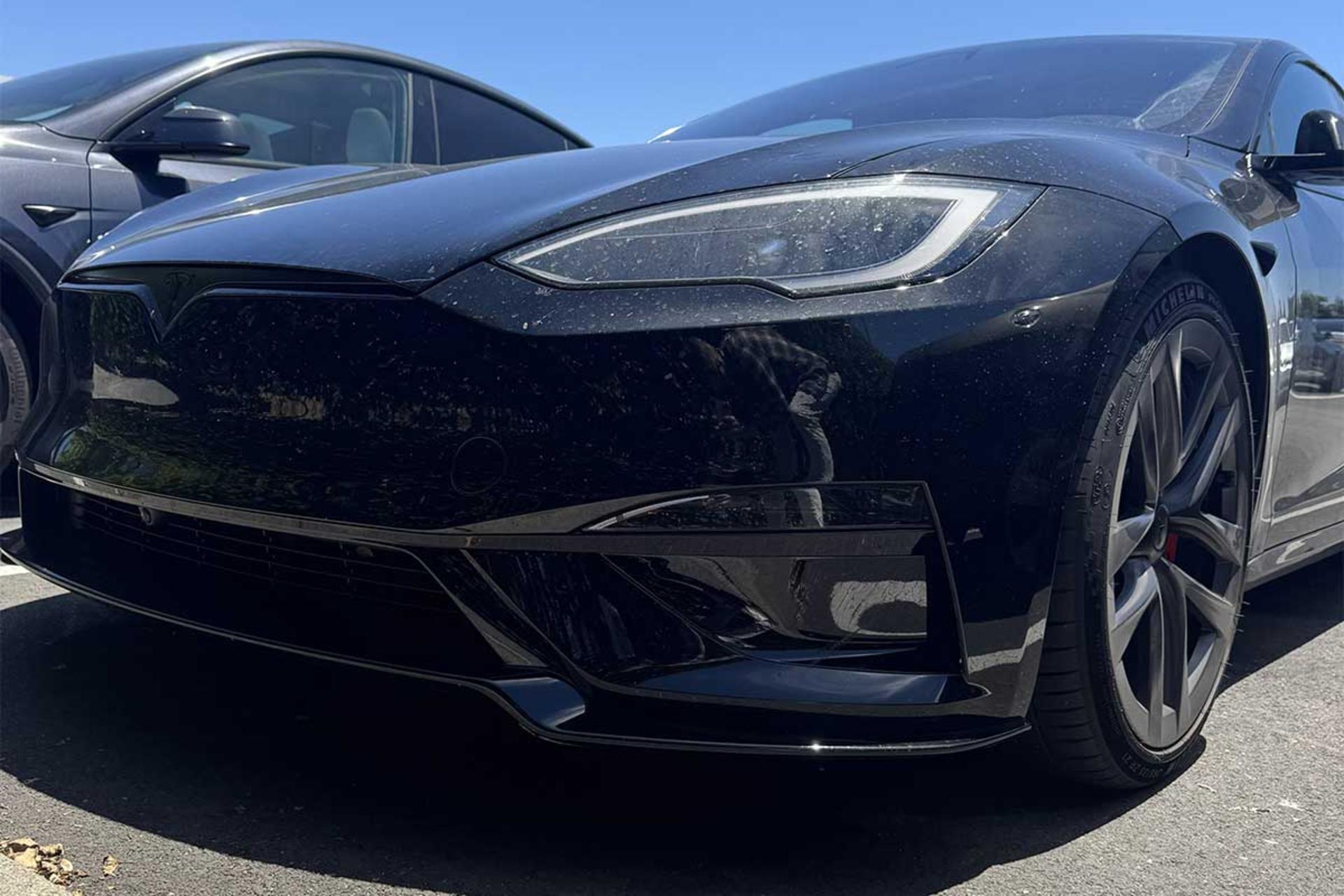 Tesla-Model-S-Plaid-1