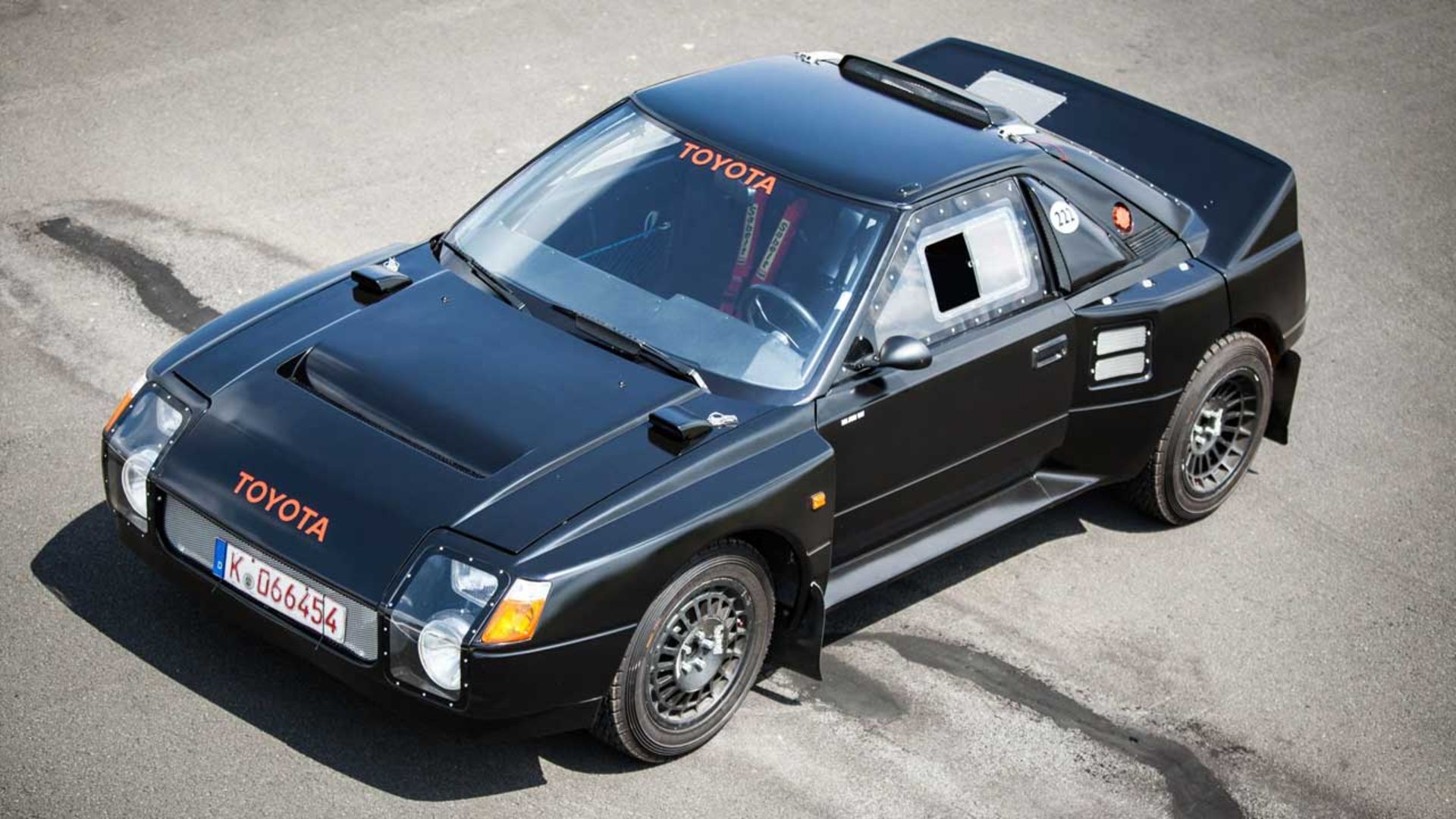 Toyota-222D-4