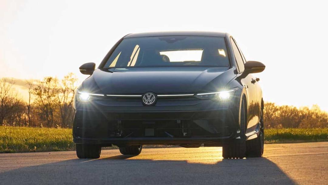 VW-Golf-R-2