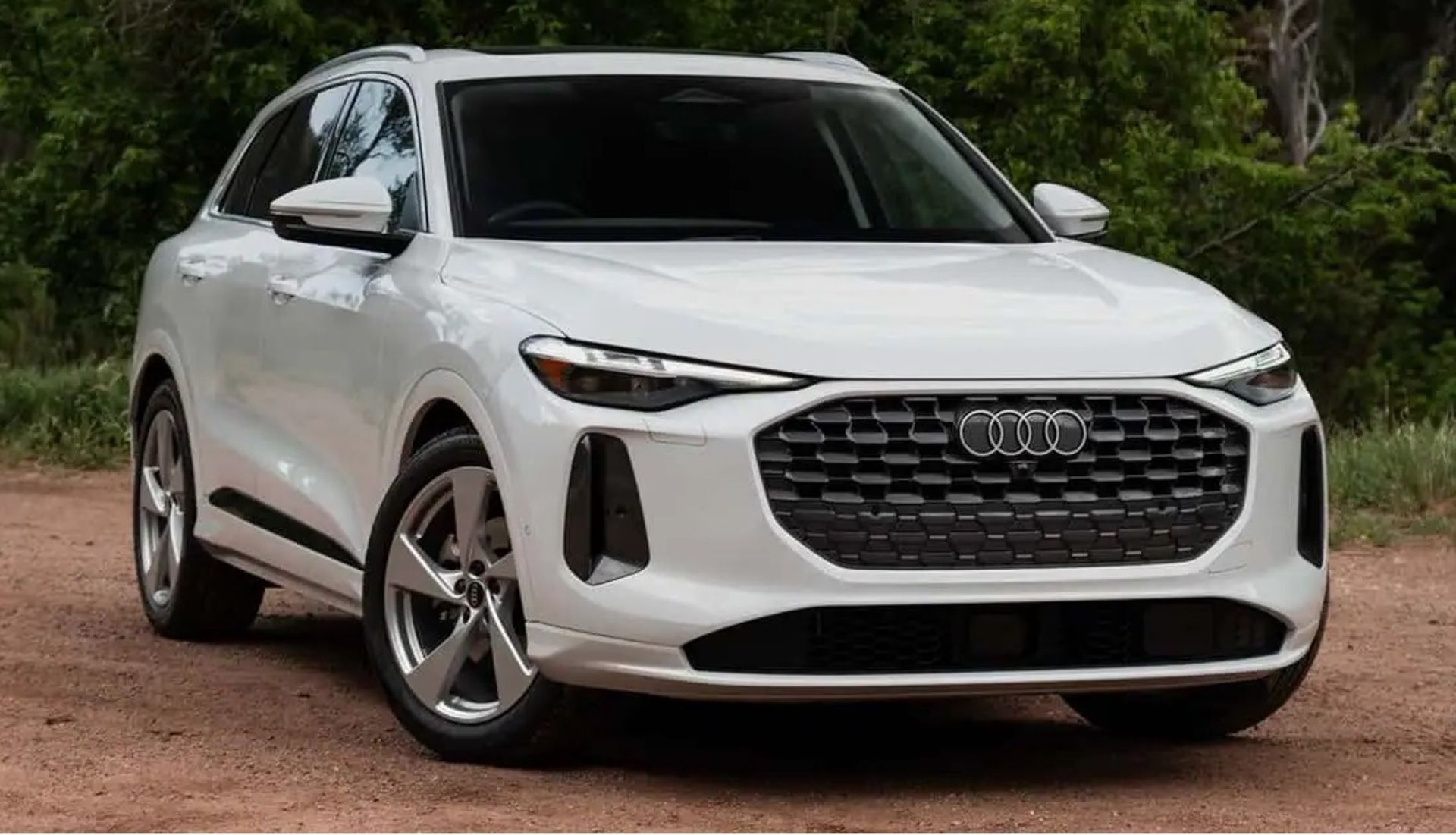 2025-audi-q5-and-sq5- 02