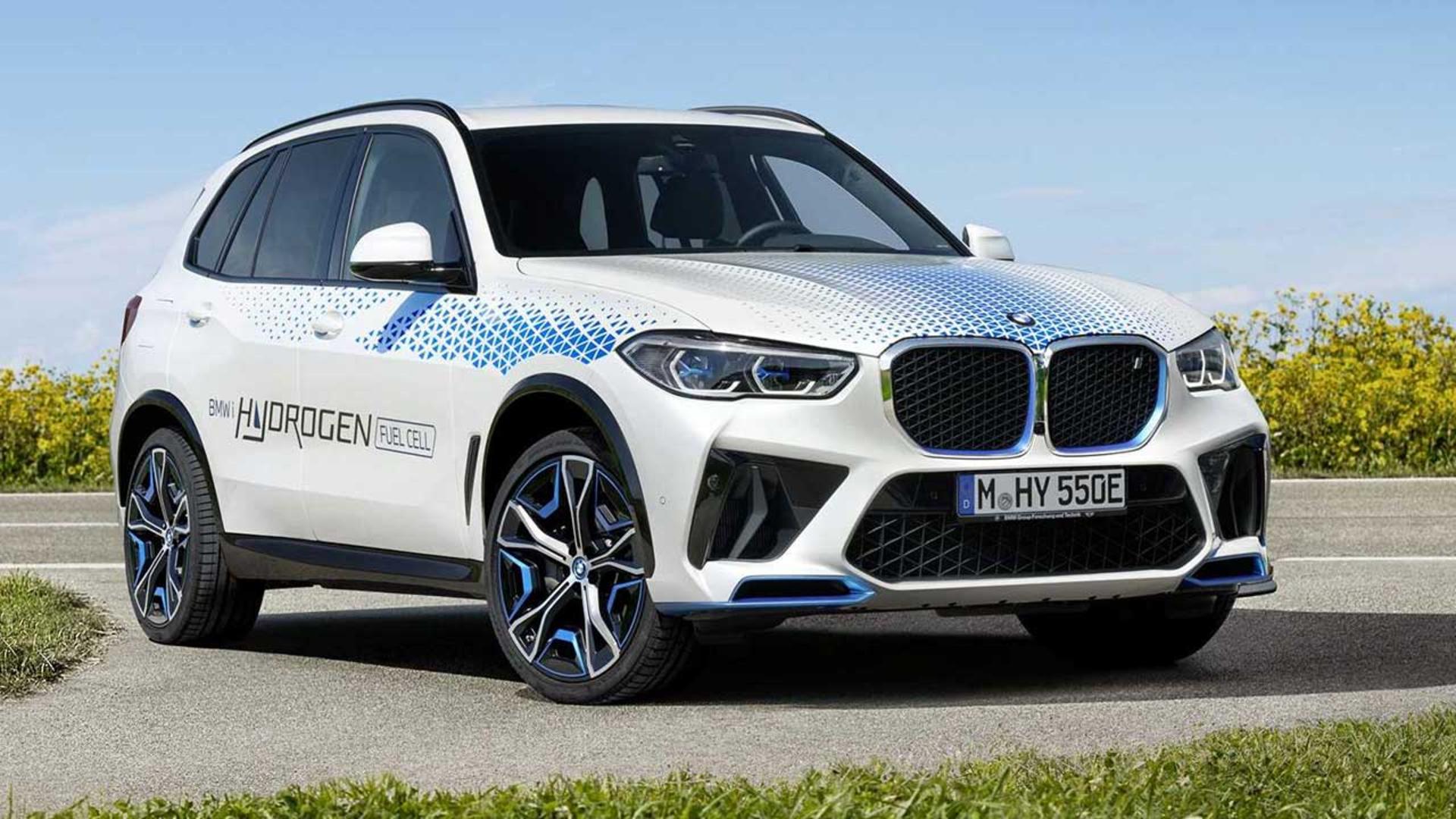 BMW-iX5-1