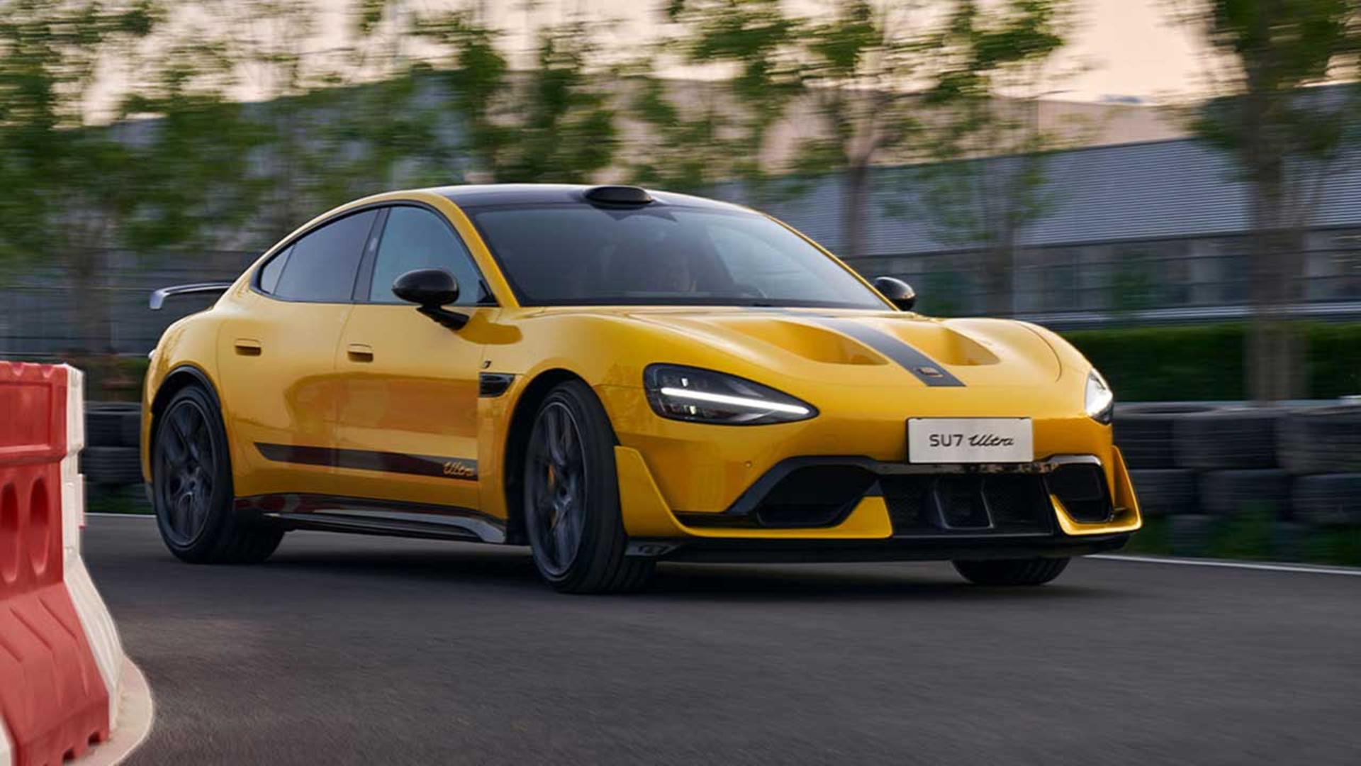 Gran-Turismo-7-Xiaomi-SU7-Ultra-2
