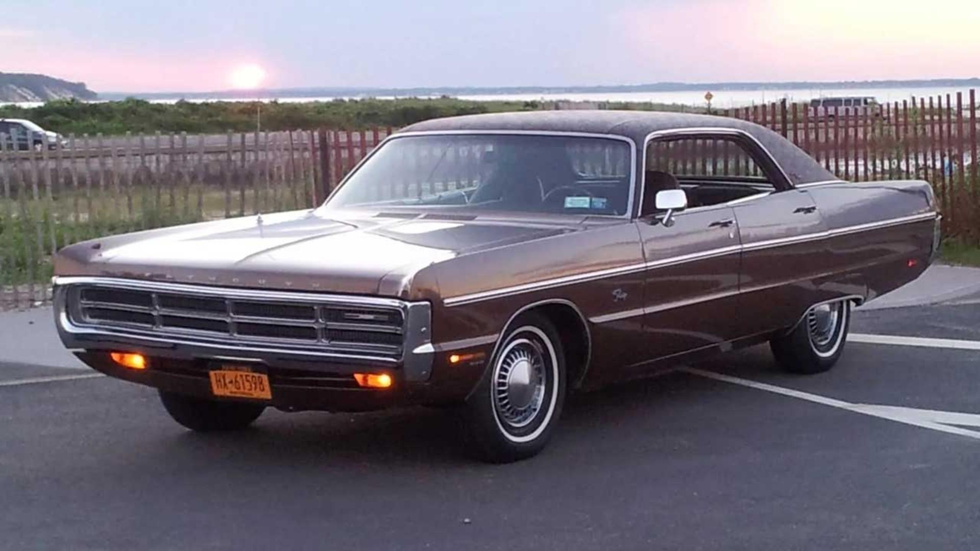 Plymouth-Fury-1971-1