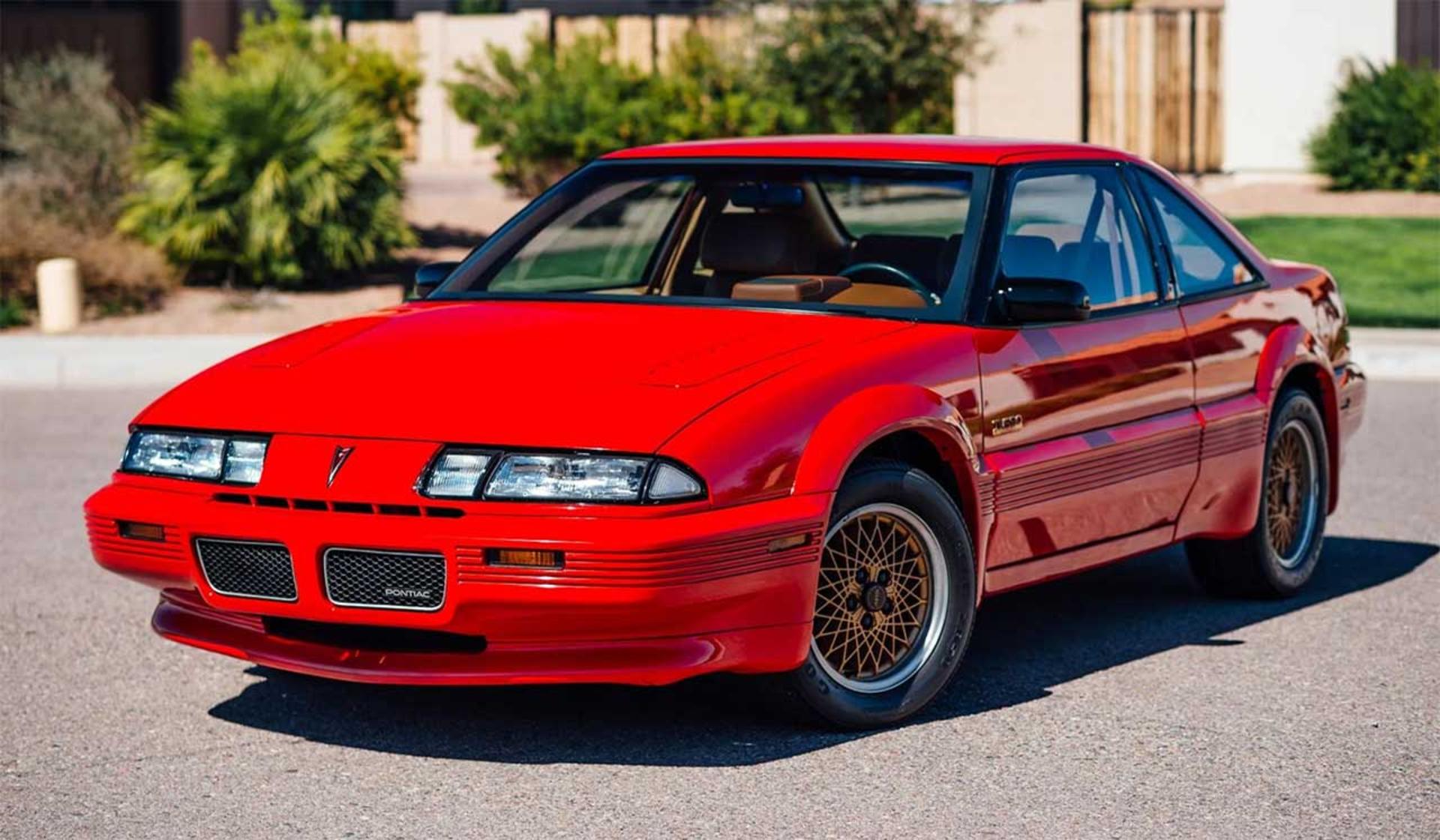 Pontiac-Turbo-Grand-Prix-1