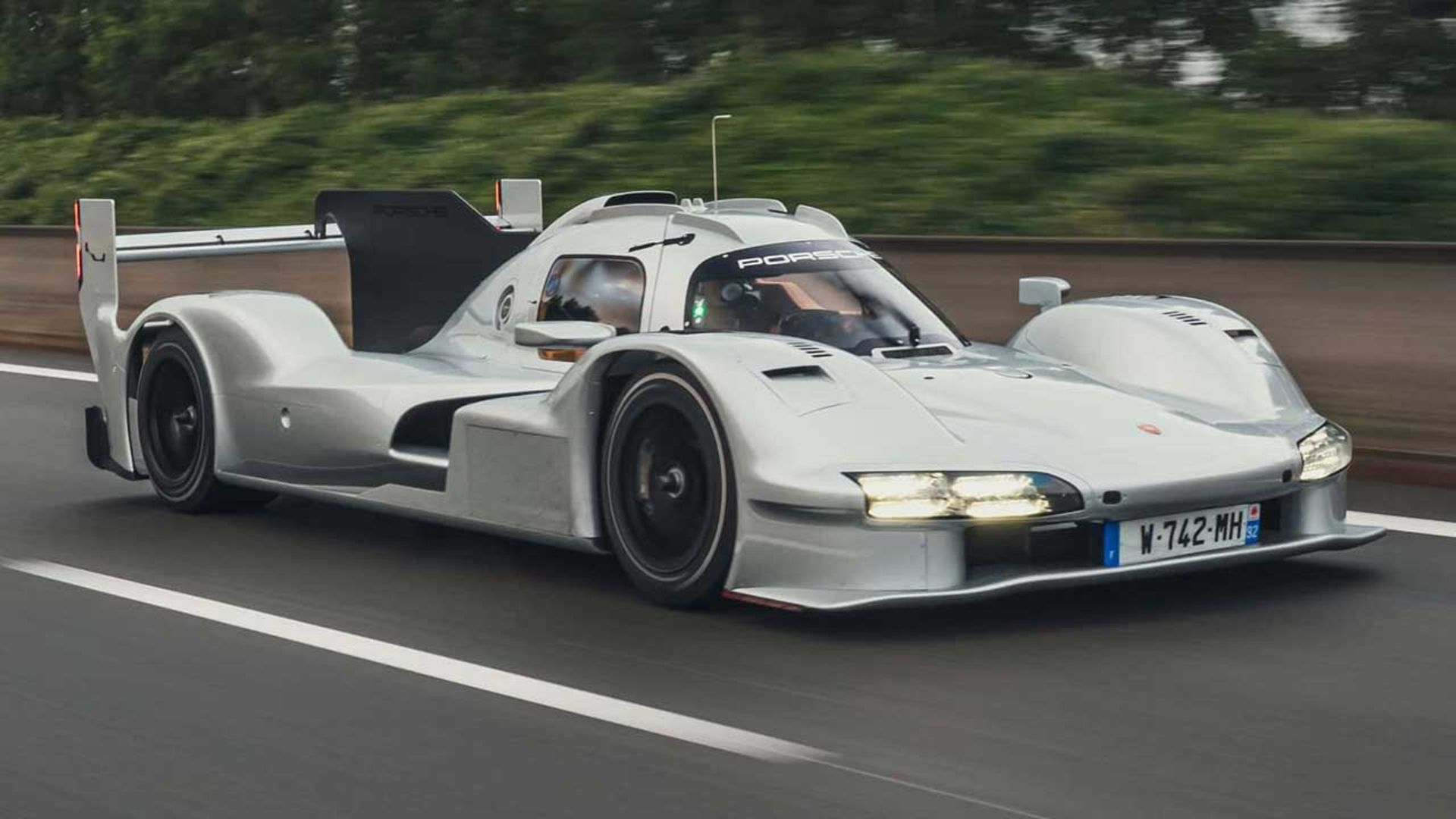 Porsche-963-RSP-2
