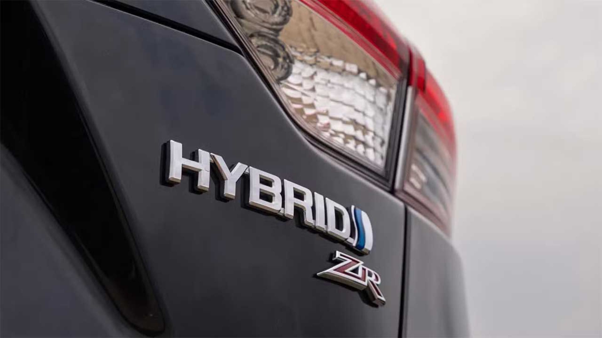 Toyota-Hybrid-1