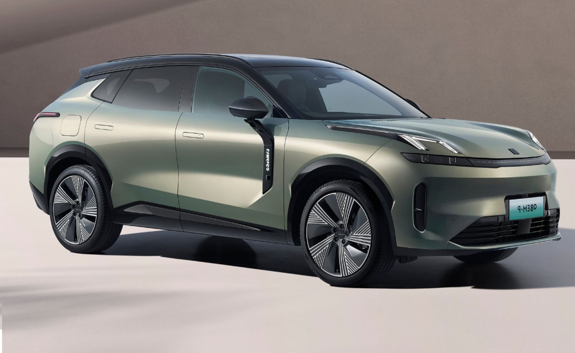 lynk and co 08