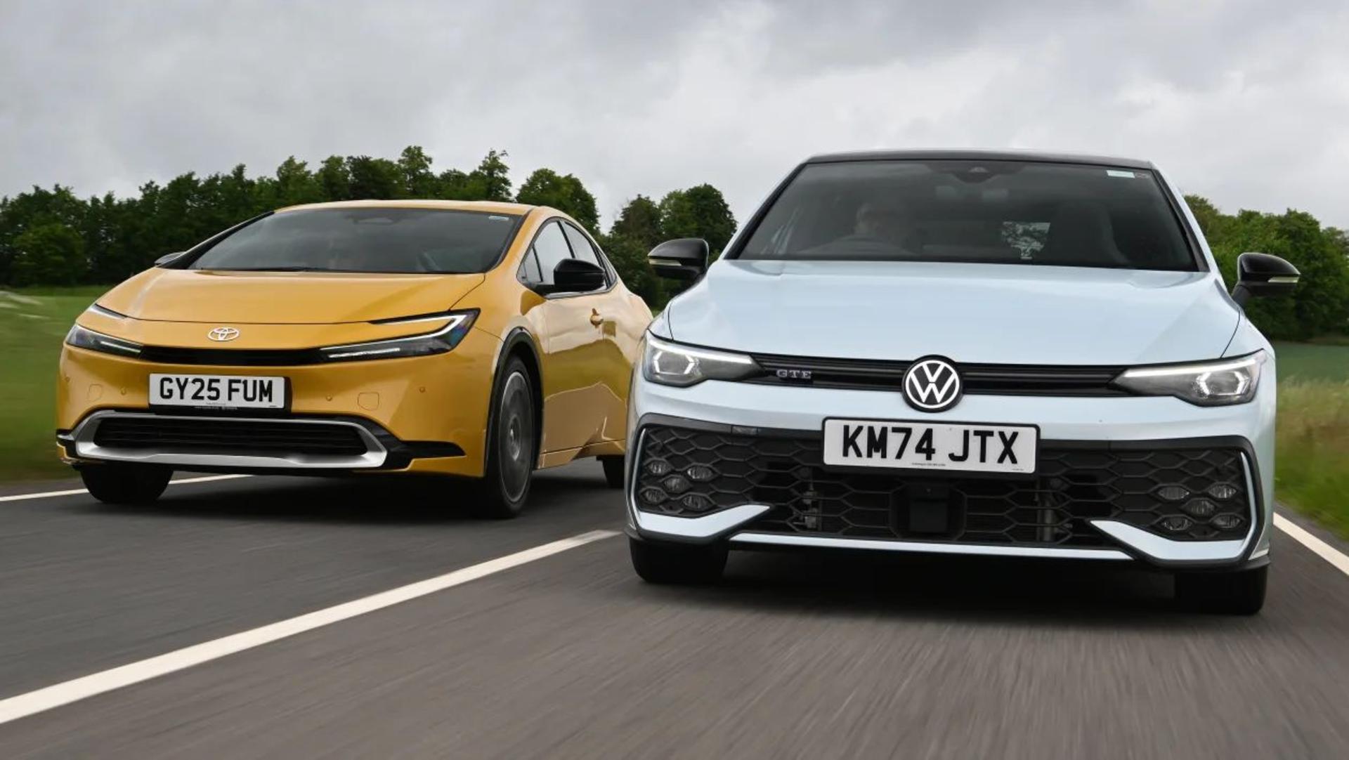 Volkswagen Golf GTE vs Toyota Prius - side-by-side front tracking_repth8