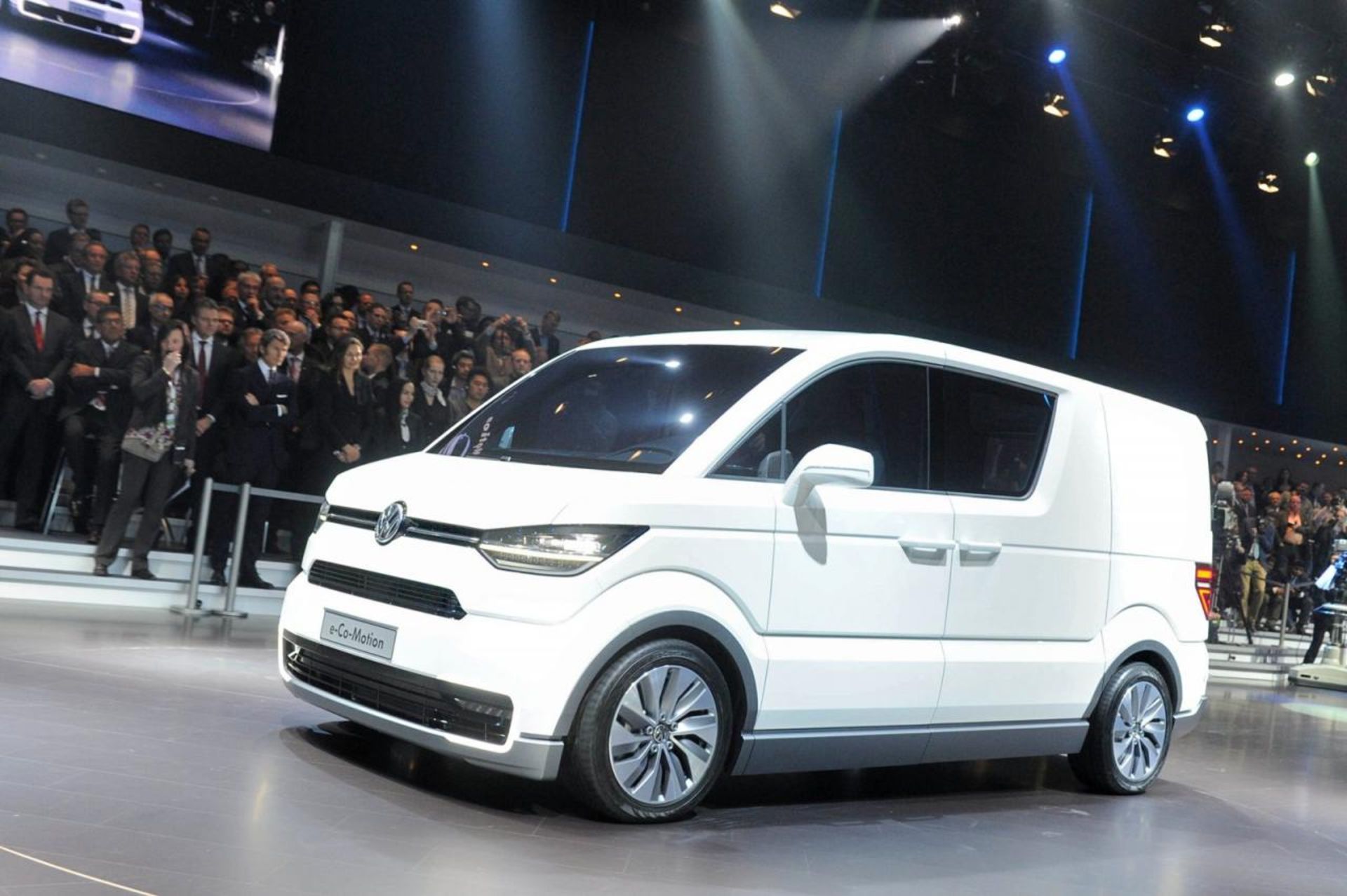 Volkswagen e-Co-Motion concept