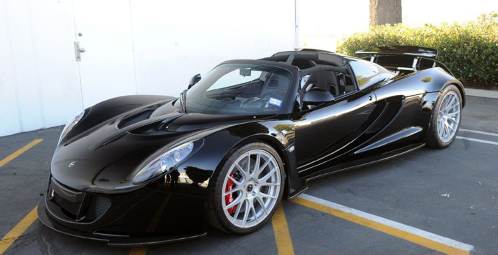 Steven Tyler & Hennessey Venom GT Spyder