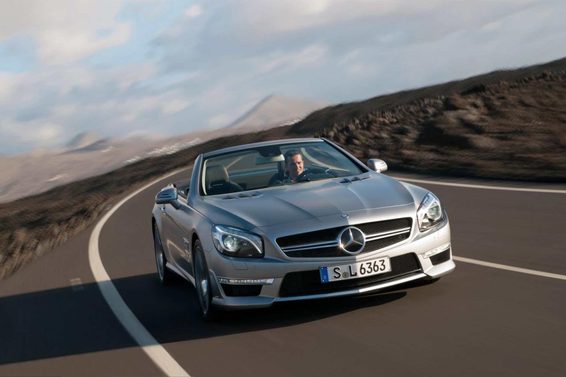 2013 Mercedes-Benz SL63 AMG