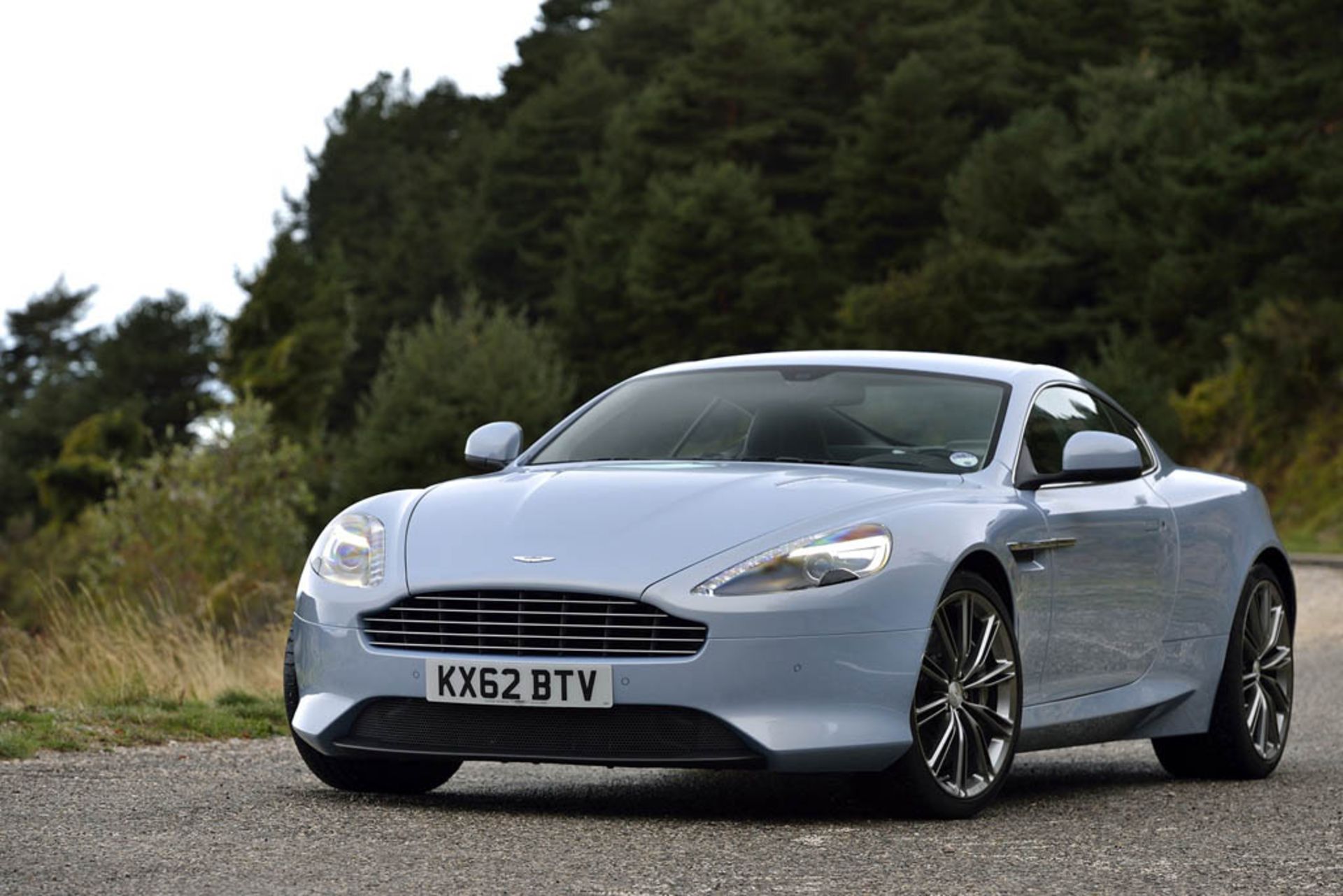 Aston Martin DB9