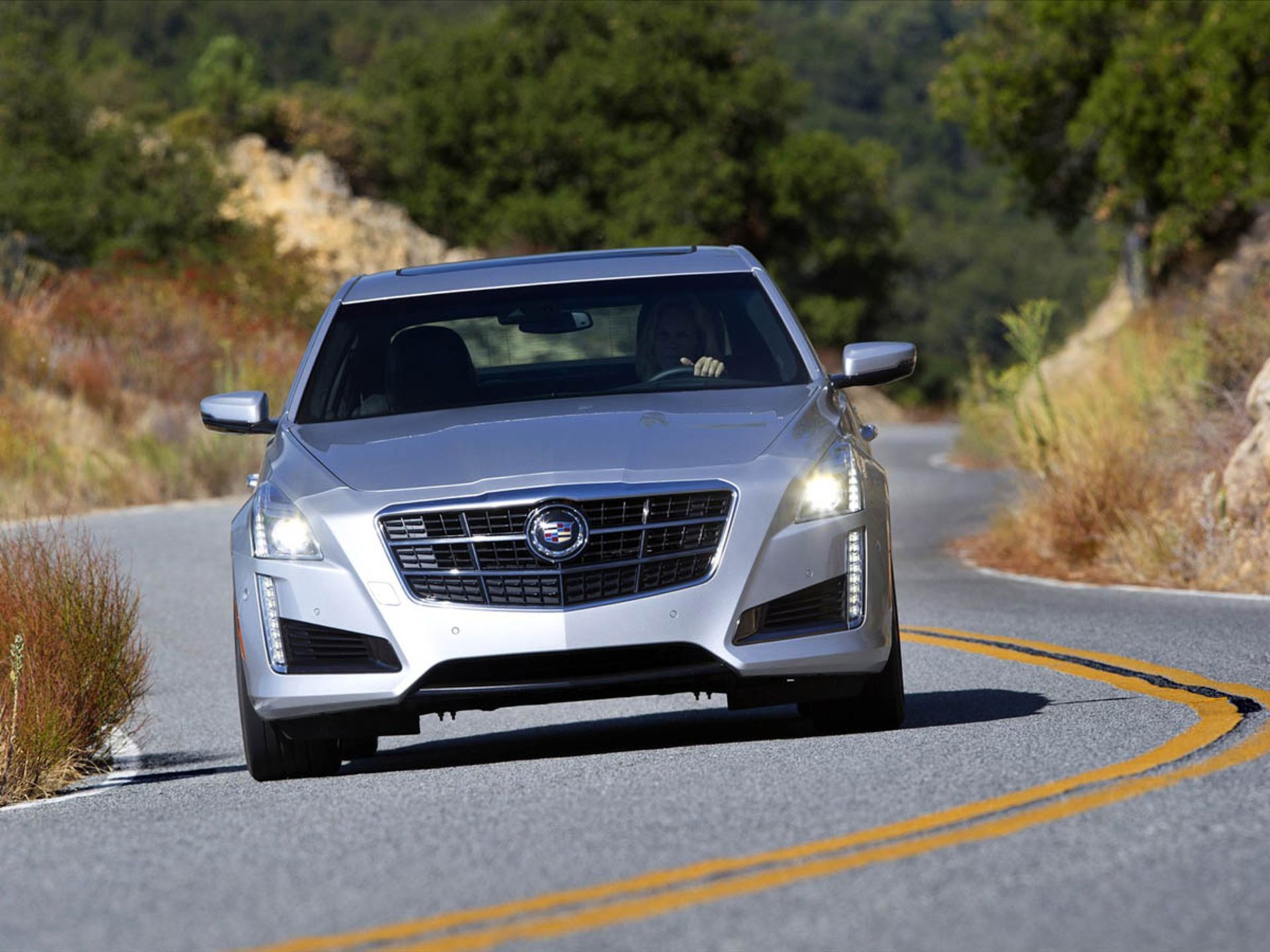 Cadillac-CTS-2014-01