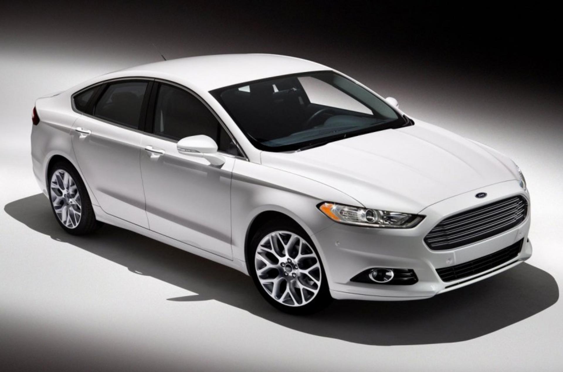 Ford-Fusion-2012
