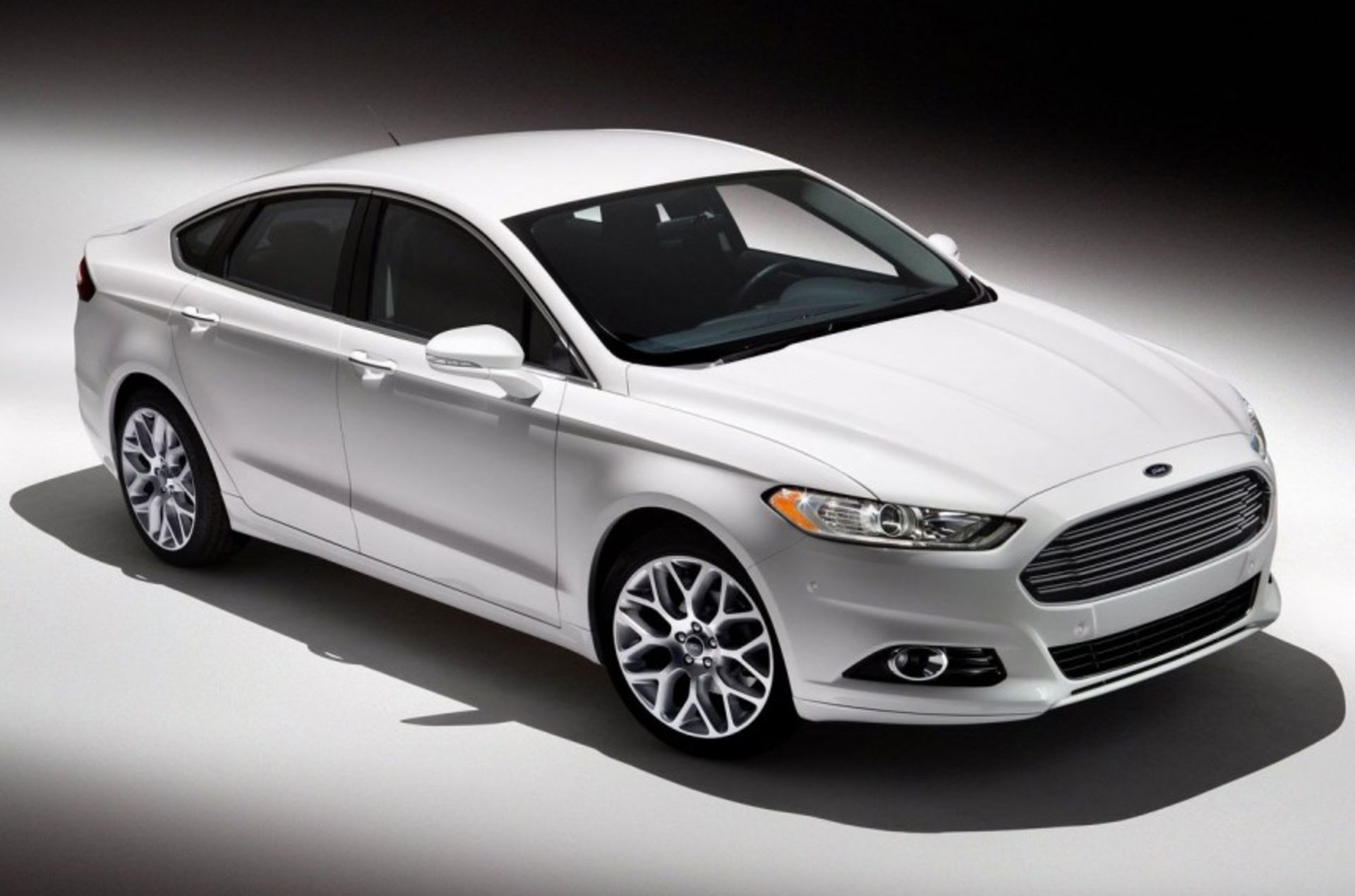 Ford-Fusion-2012