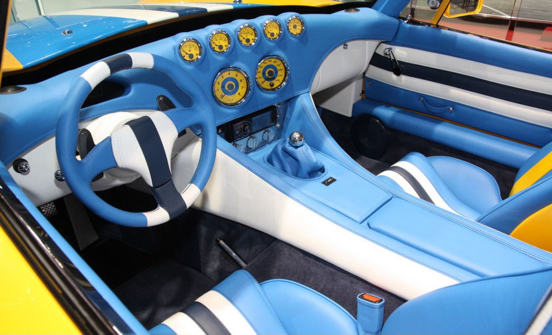 Geneva 2012 Wiesmann Roadster MF3 Scuba Mobil 