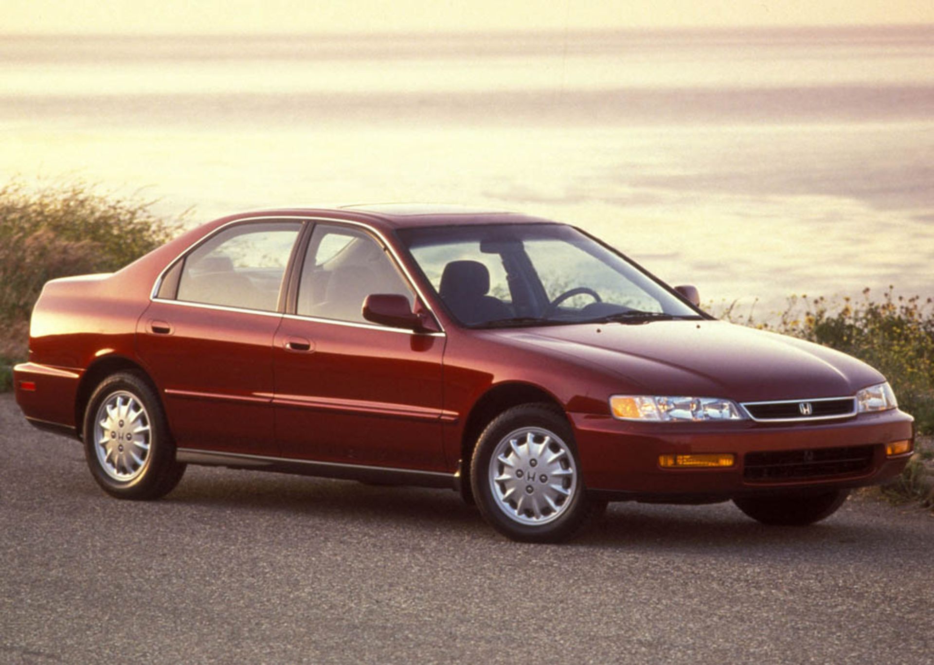 Honda-Accord_Sedan_1996
