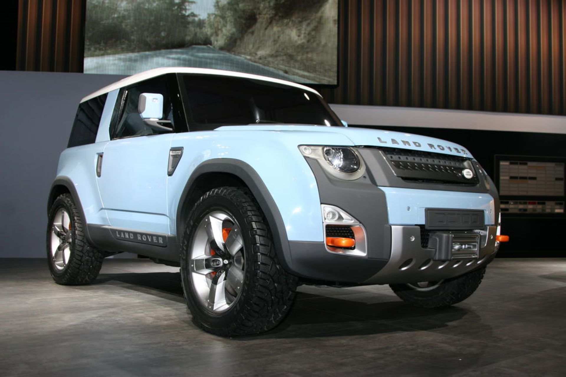 Land Rover 2011 DC100 Concept