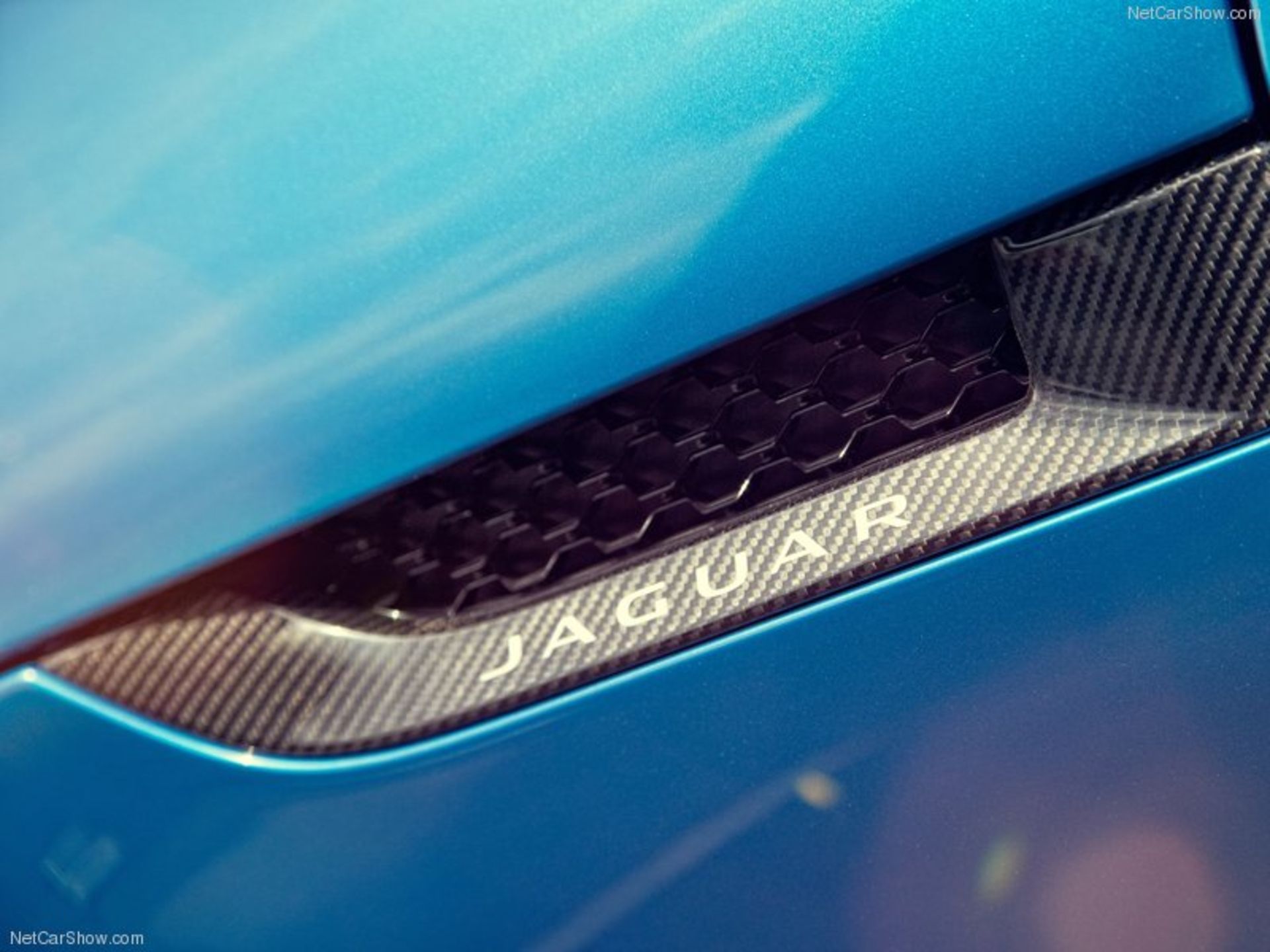 Jaguar-Project_7_Concept_2013_800x600_wallpaper_19