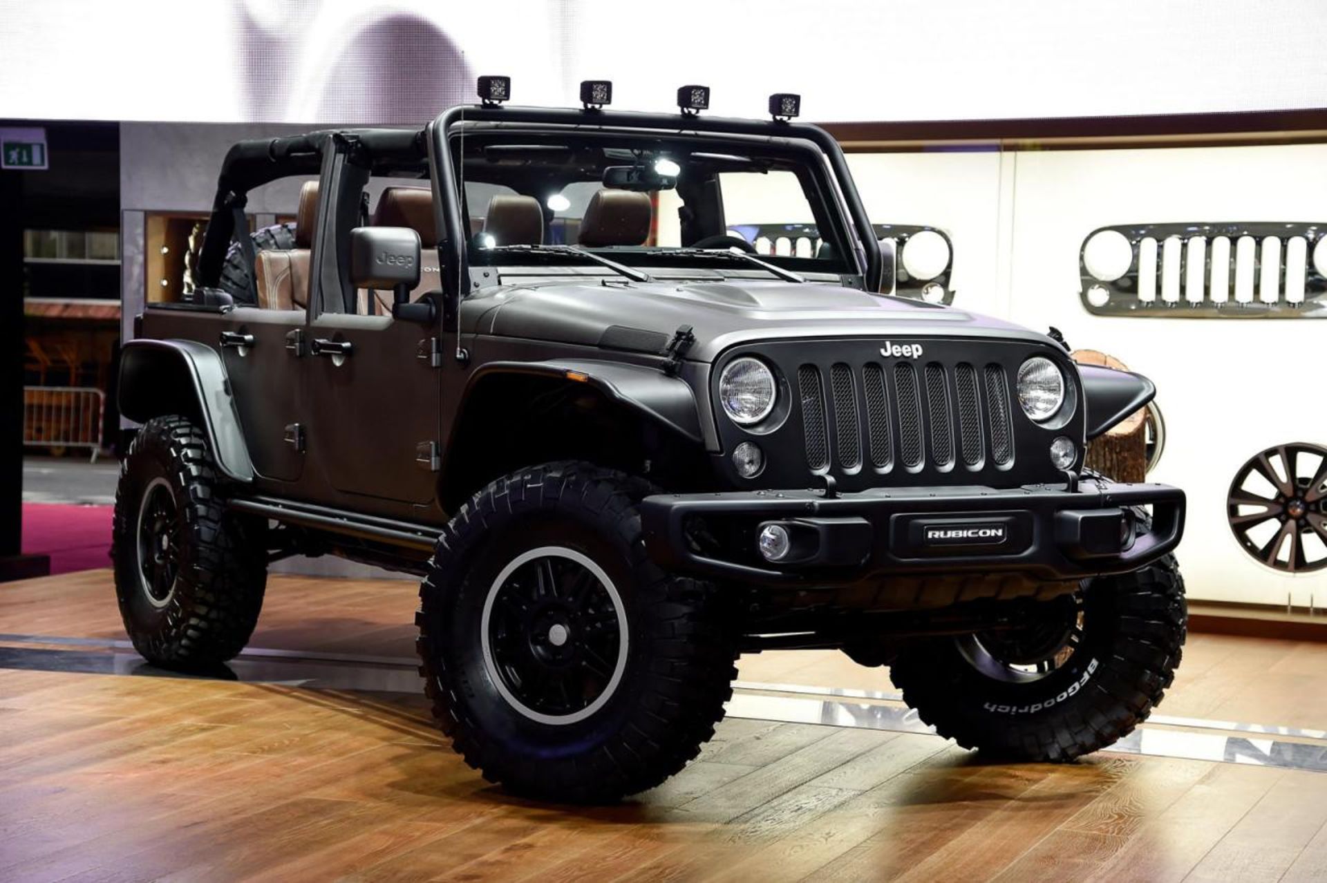 Jeep Wrangler Unlimited Rubicon Stealth concept (4)