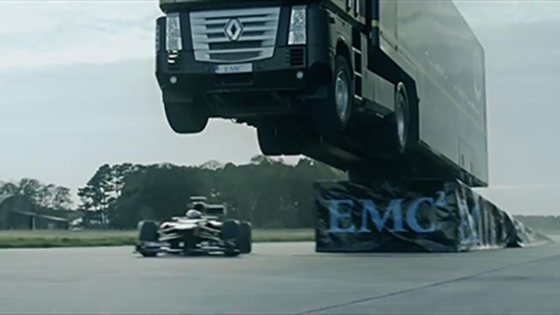 Jump-truck-Lotus-F1-Car-03