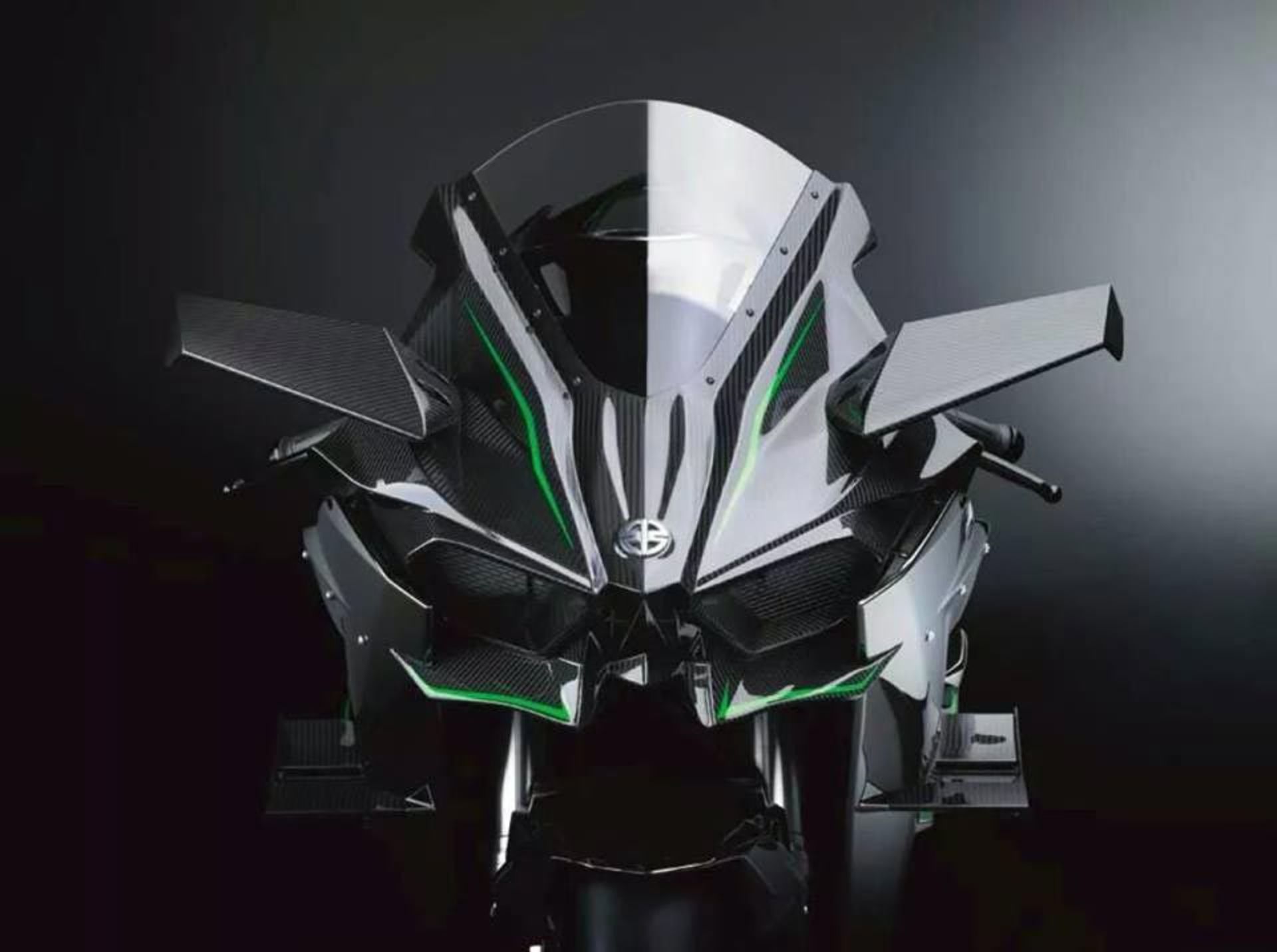 Kawasaki Ninja H2R (1)