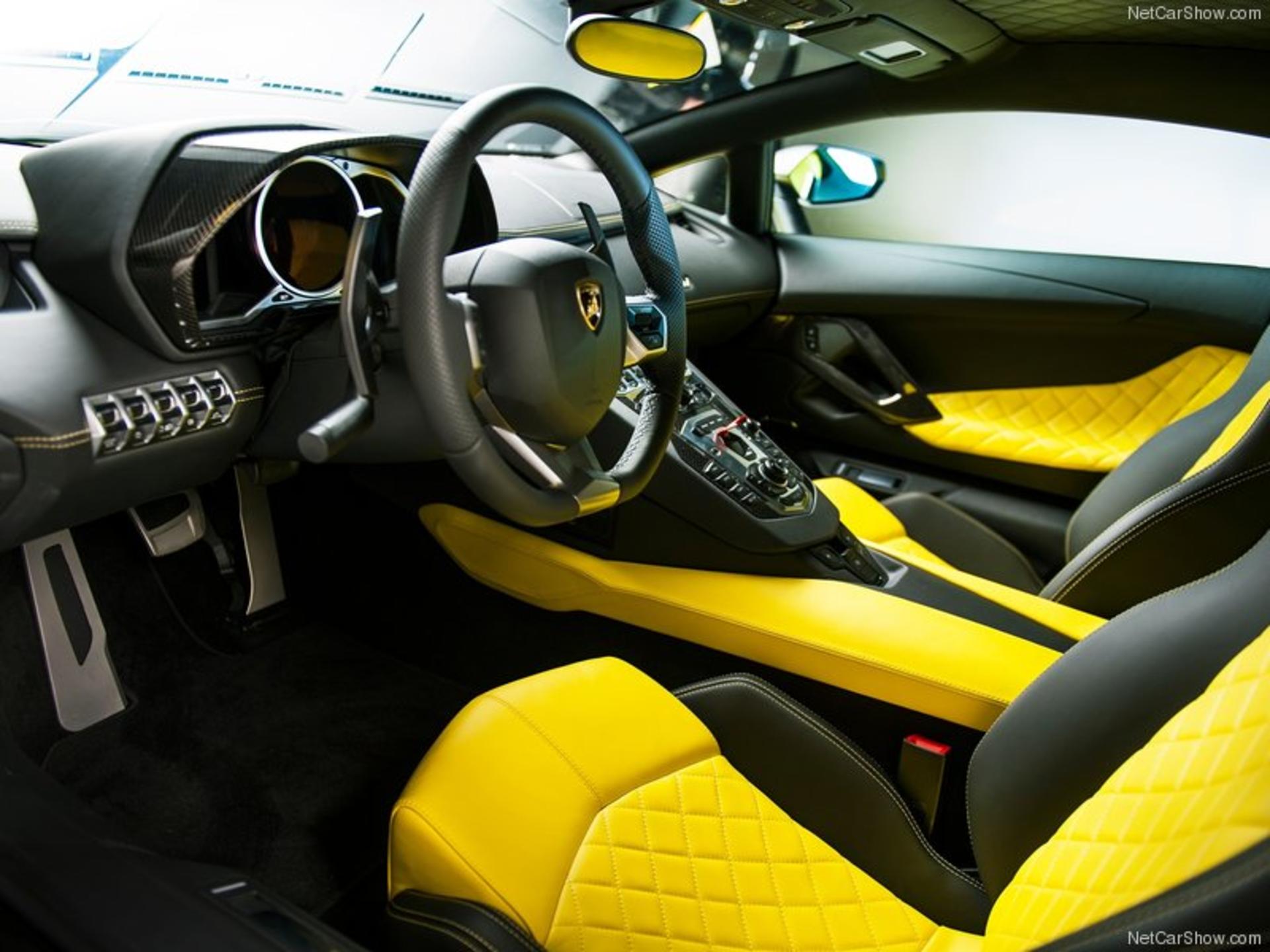 Lamborghini-Aventador_LP720-4_50th_Anniversary_2013_800x600_wallpaper_06