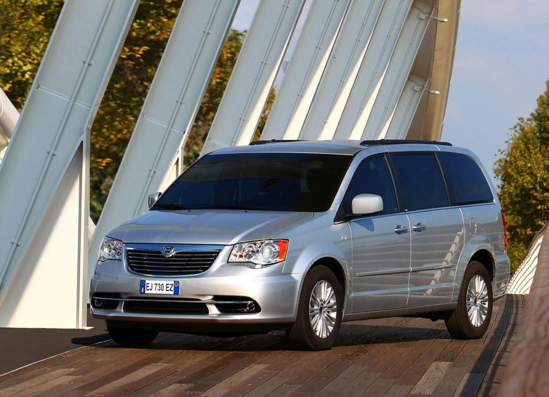 Lancia Voyager