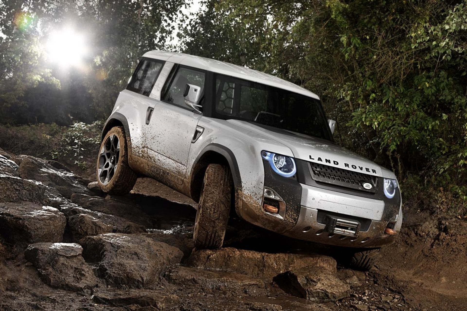 Land Rover DC100 Defender Concept2