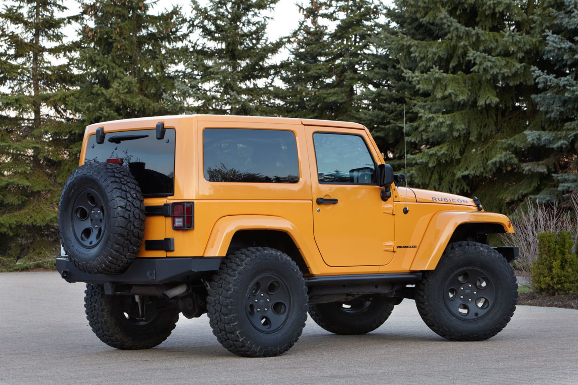 Mopar-accessorized-Jeep-Wrangler