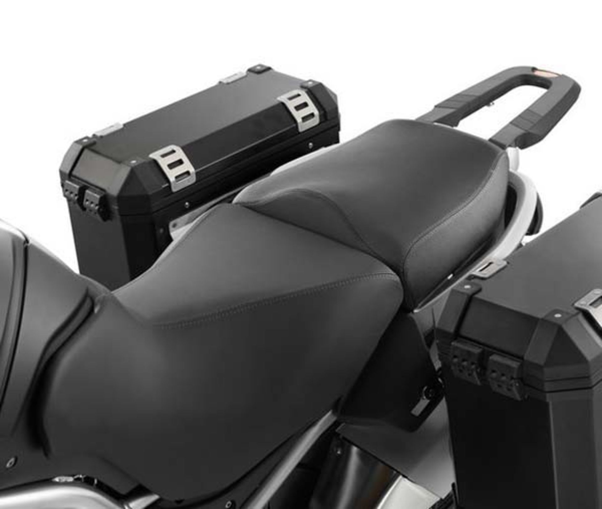 Moto-Guzzi-Stelvio-8V-and-NTX-TEST3