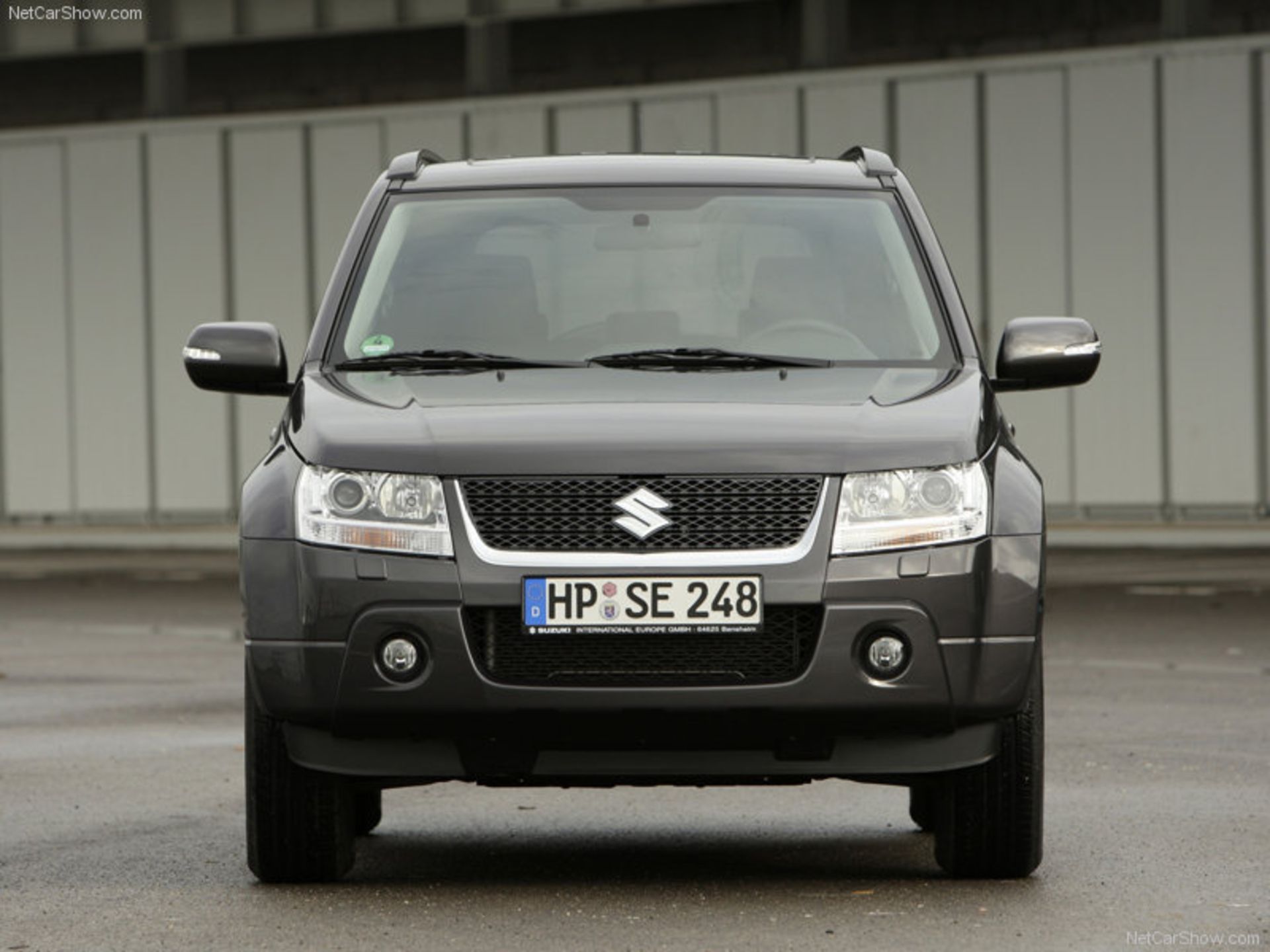 Suzuki-Grand_Vitara_2009_800x600_wallpaper_31