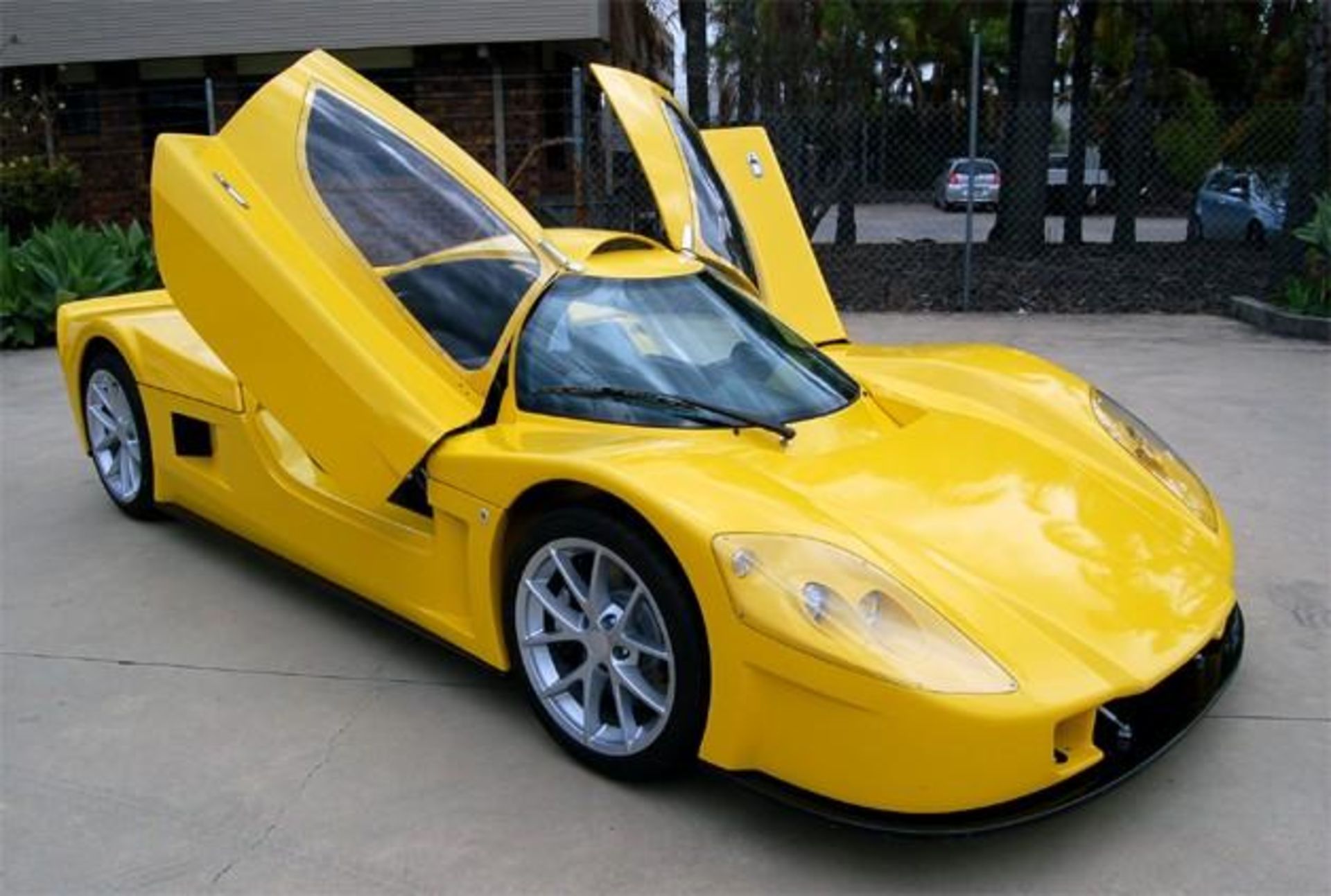 Varley Electric Vehicles evR450