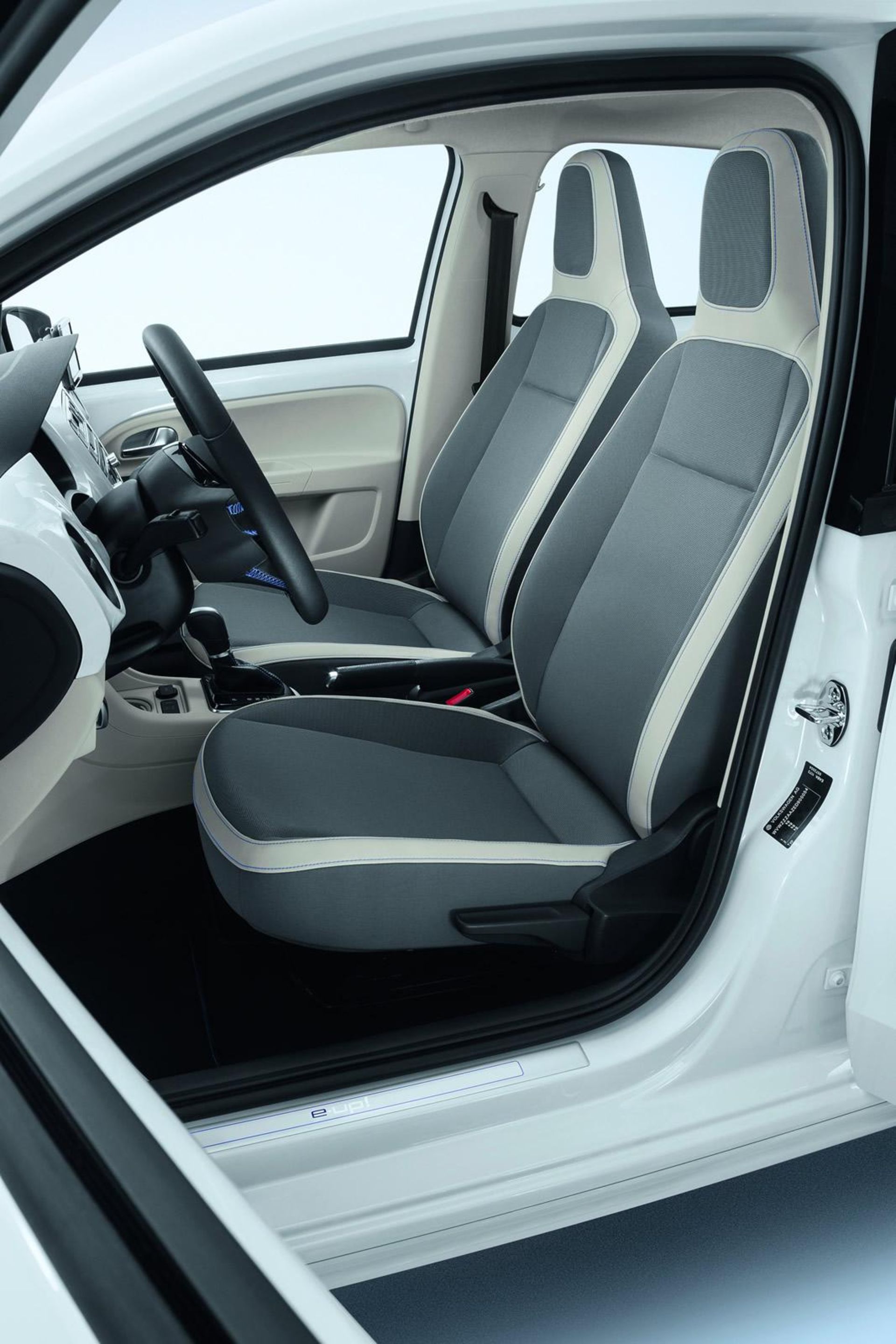 Volkswagen e-up! 2013 seat