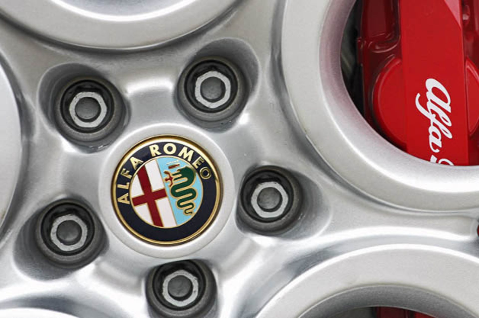alfa romeo wheel
