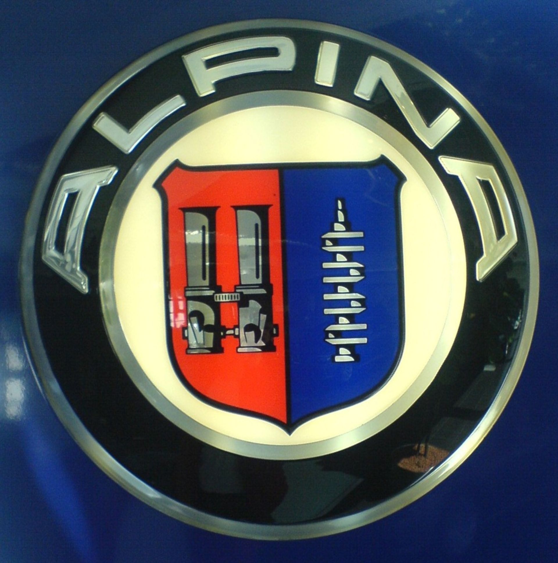 alpina logo