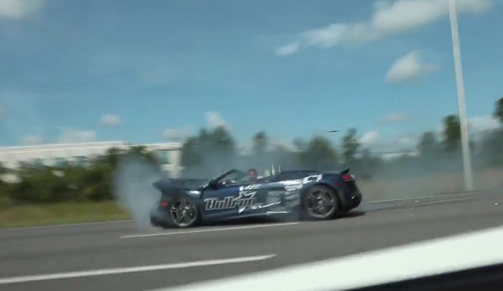 audi r8 crash (1)