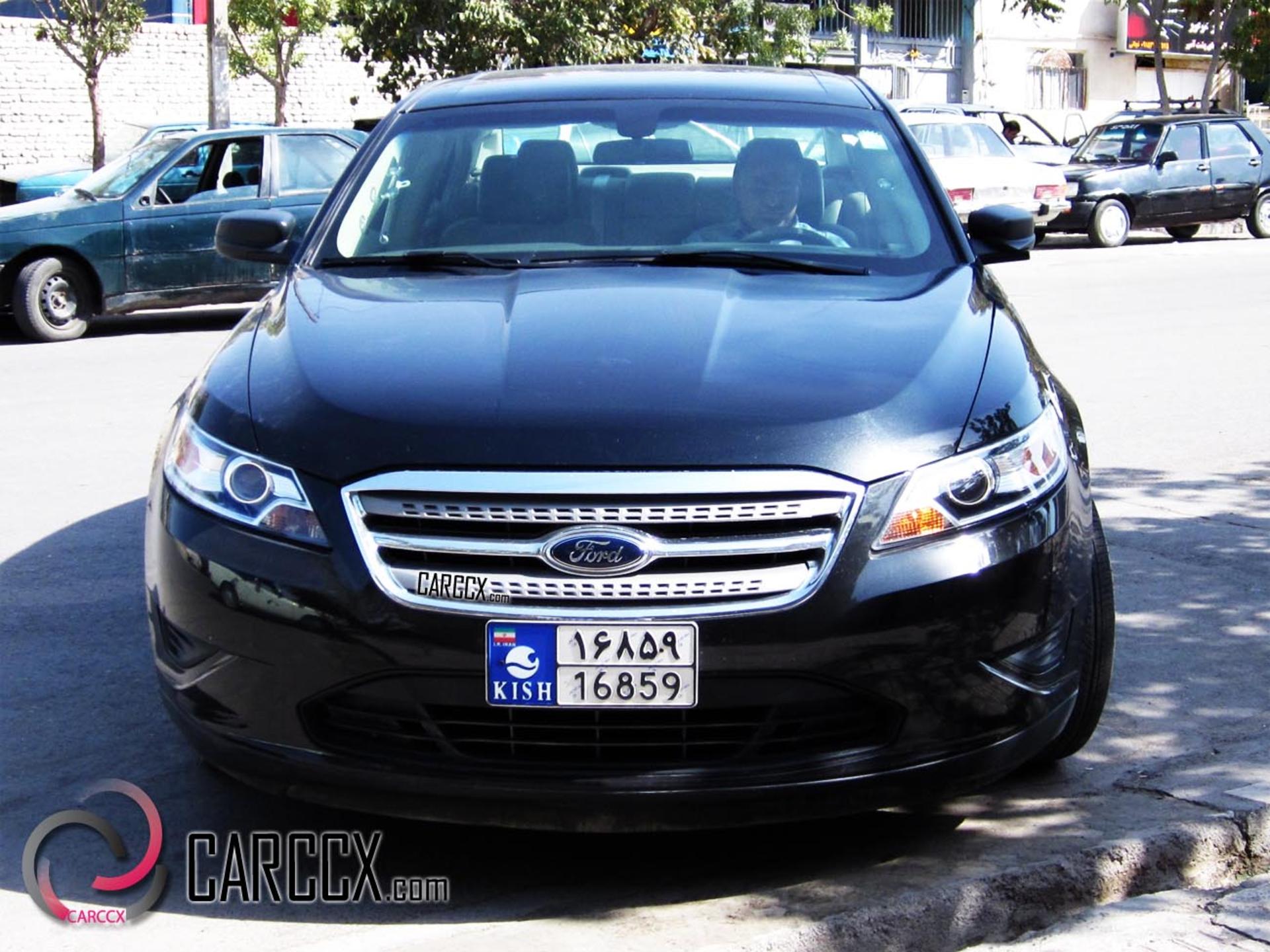 Ford Taurus