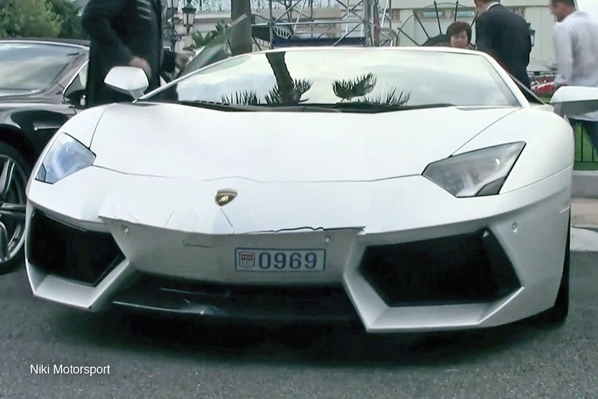 lamborghini-aventador-crash-in-monaco.jpg__1200x800_q85_crop_upscale