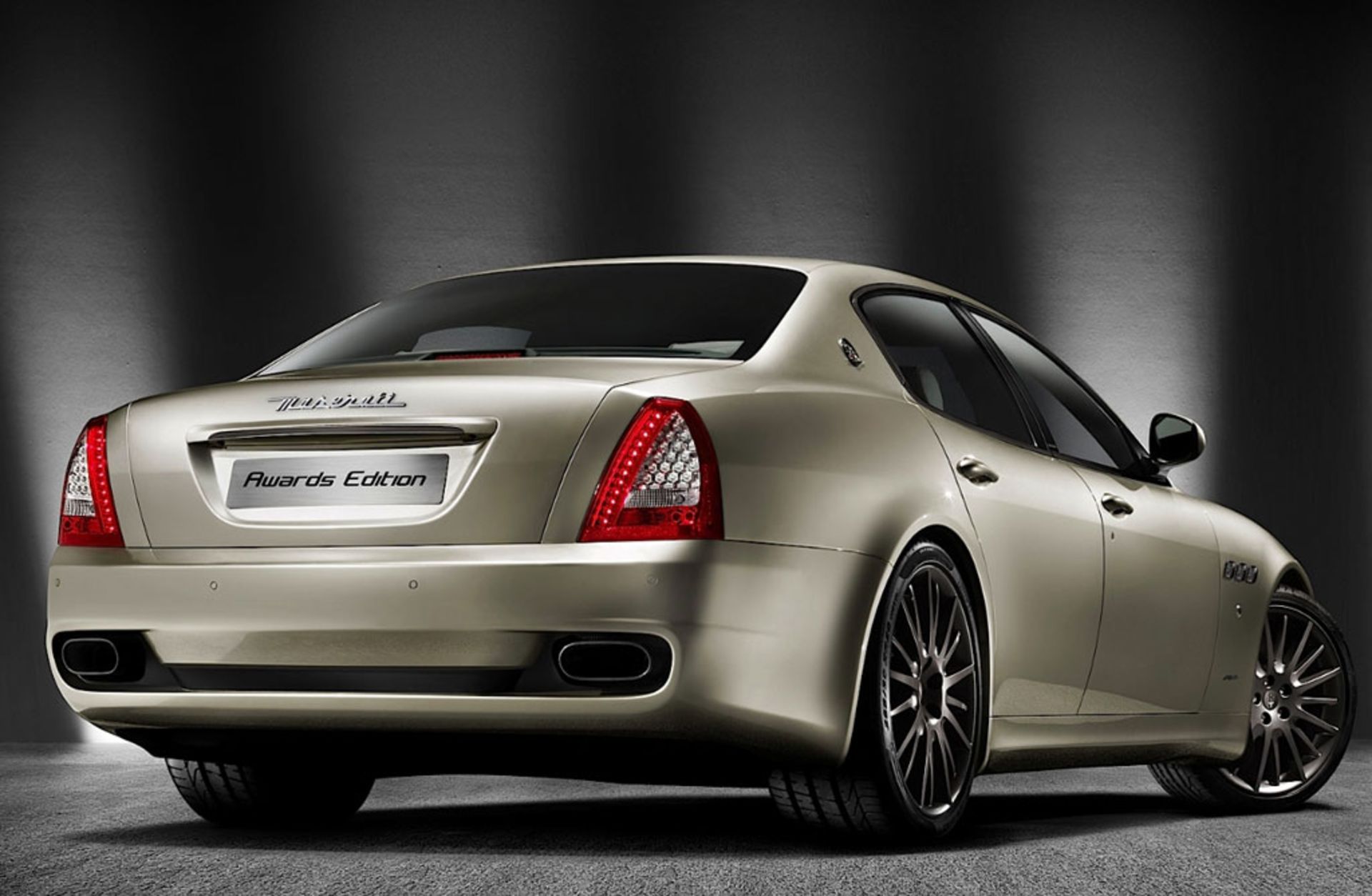 maserati quattroporte rear