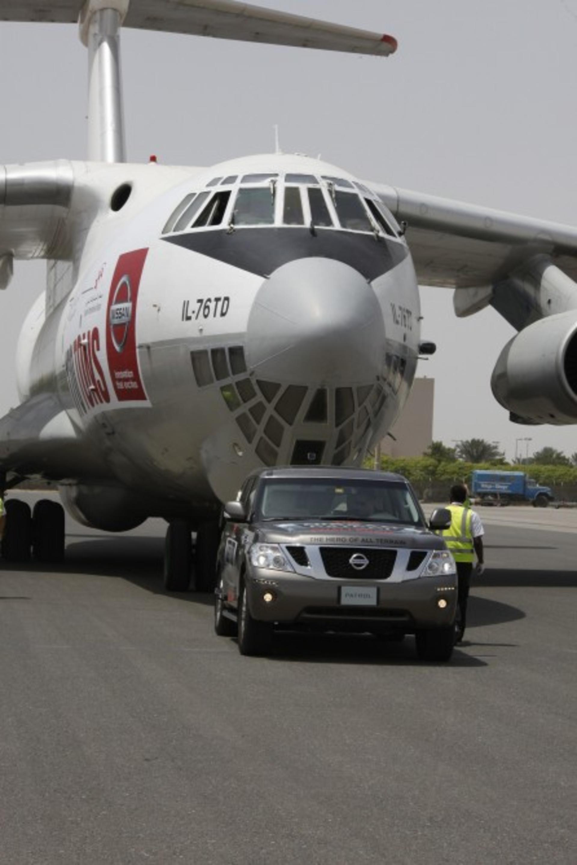nissan-patrol-towing-1