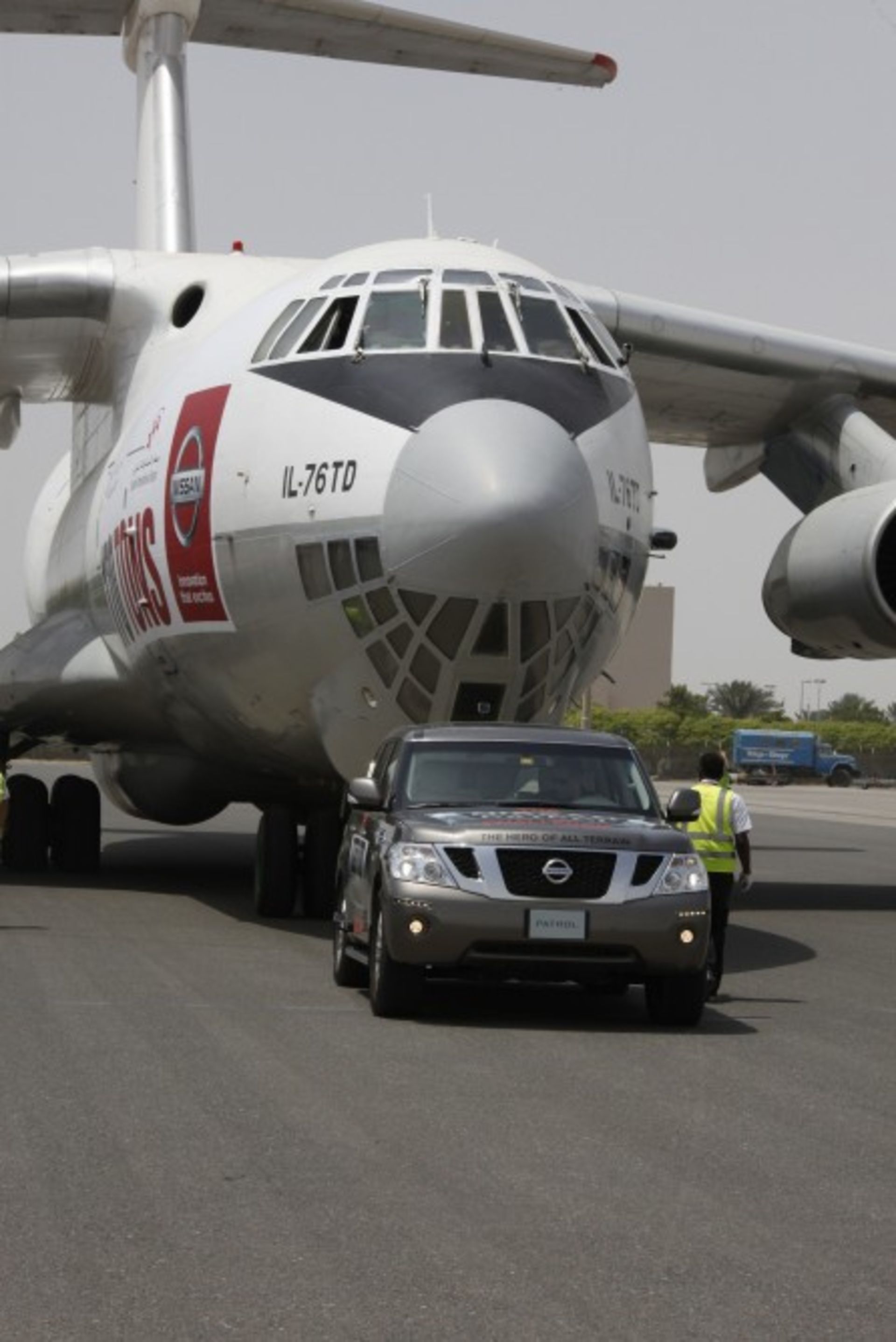 nissan-patrol-towing-1
