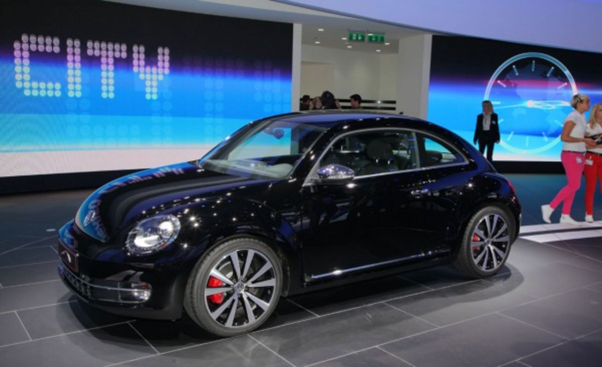 vw-20beetle-20fender-20concept-jl-0003_gallery_image_large