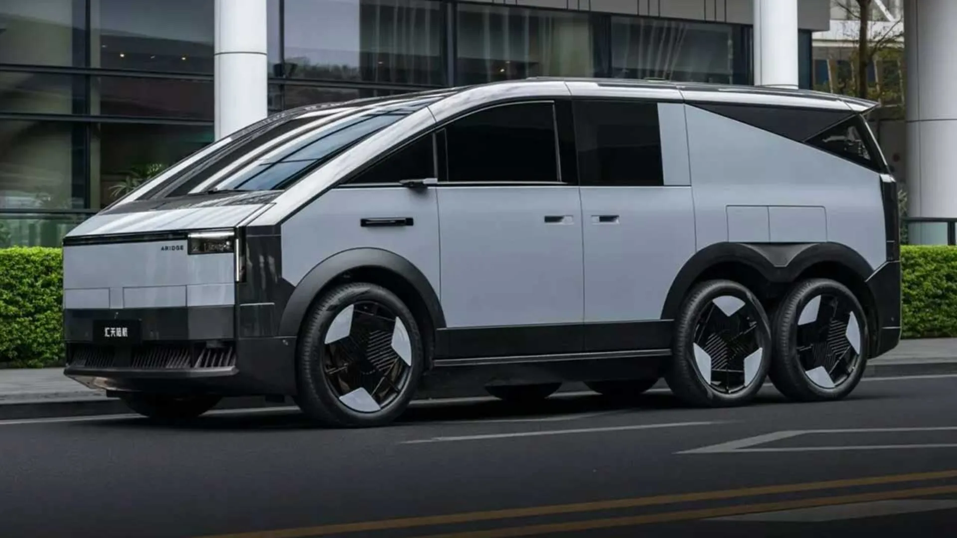 ناو هواپیمابر جاده‌ای ایکس‌پنگ