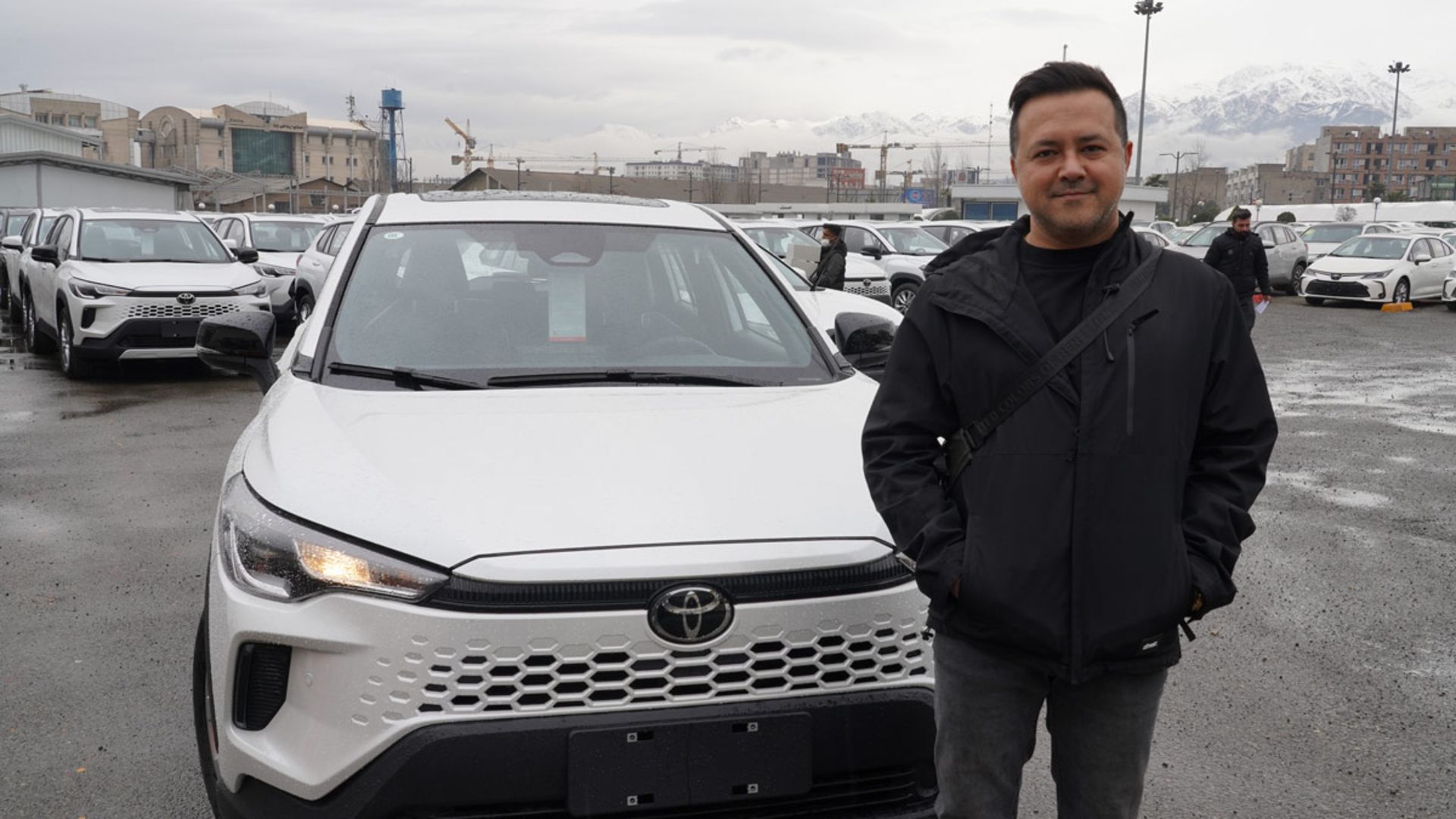 تحویل تویوتا کرولا کراس نیو فیس گروه خودرویی تاو