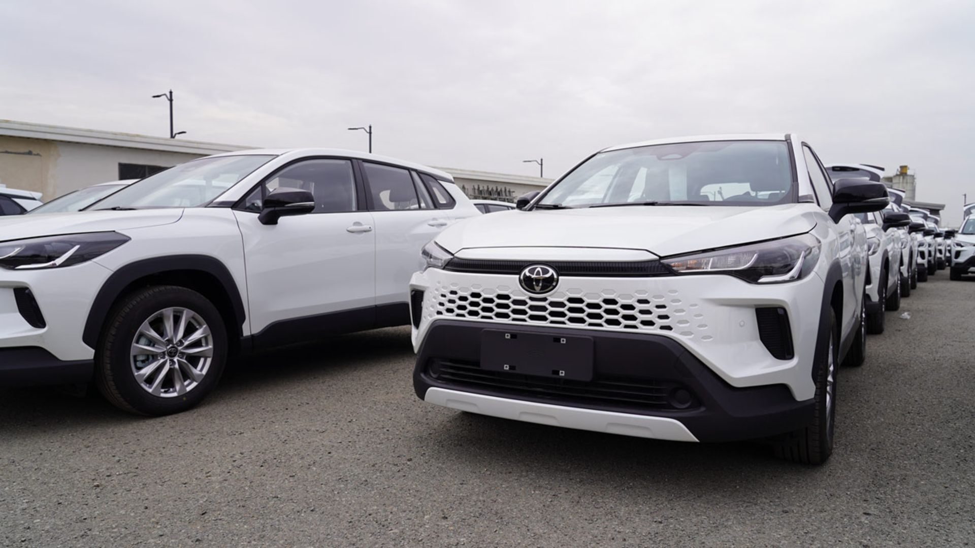 تحویل تویوتا کرولا کراس نیو فیس گروه خودرویی تاو